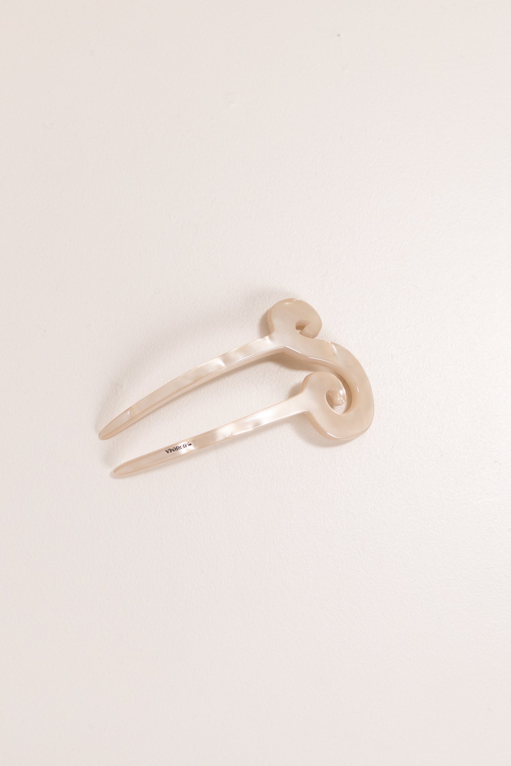 PEARL SPIRAL FRENCH PIN
