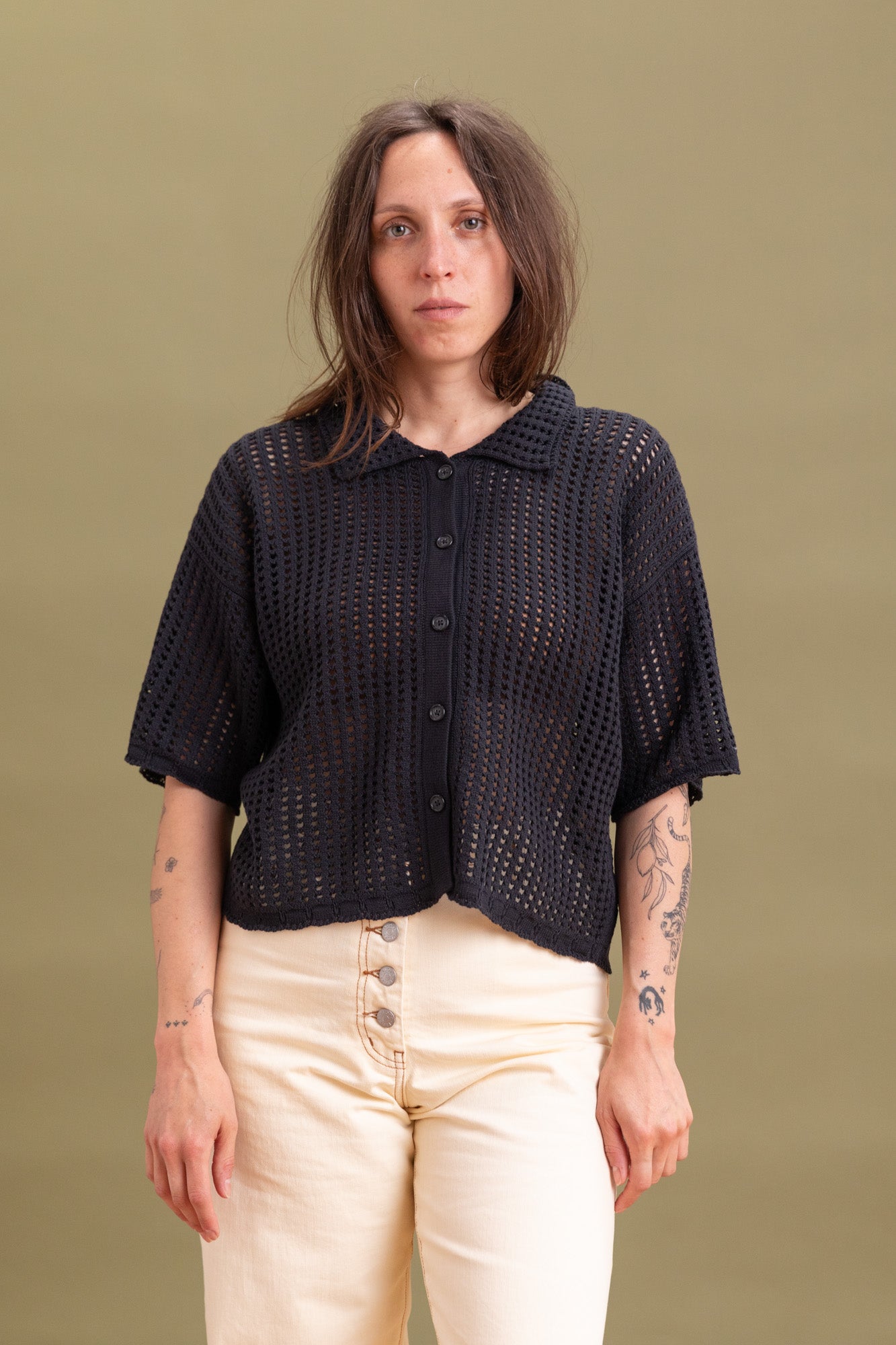 OPEN KNIT POLO IN BLACK