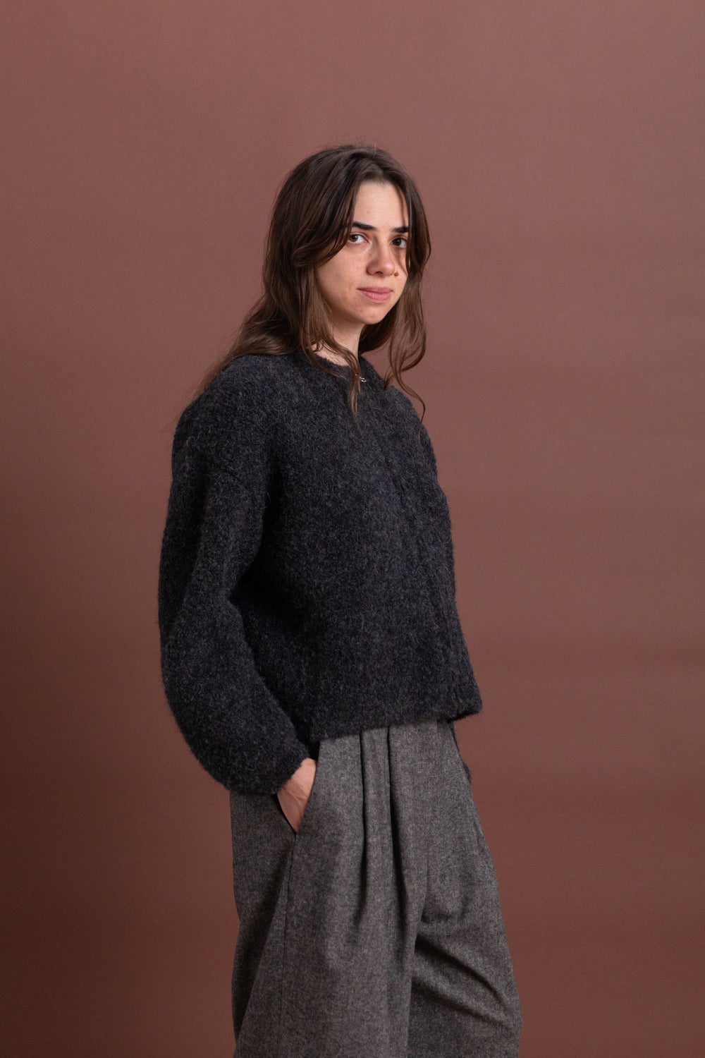 BOUCLE ZIP CARDIGAN IN CHARCOAL