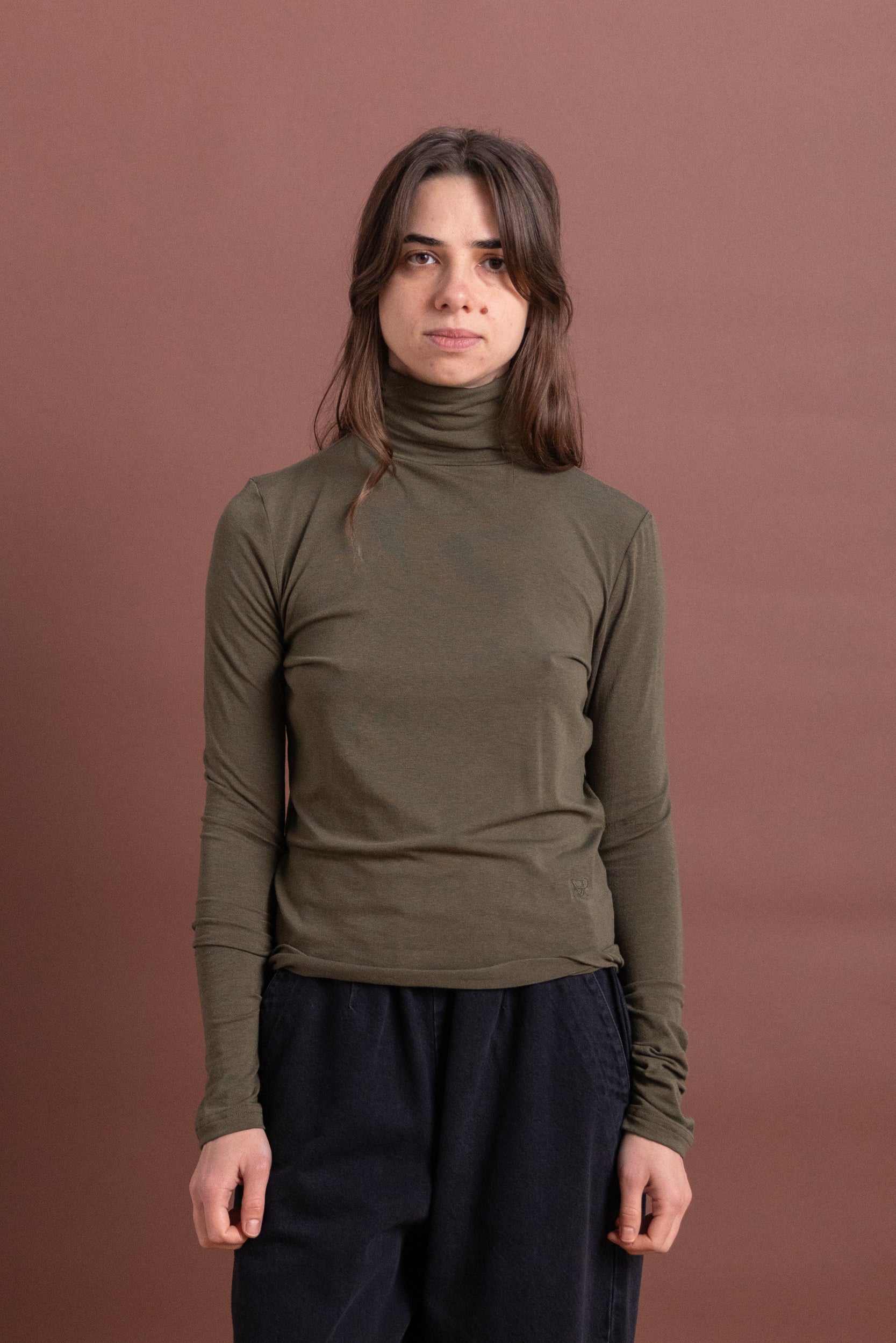 ROLL NECK JERSEY TOP IN LIGHT OLIVE
