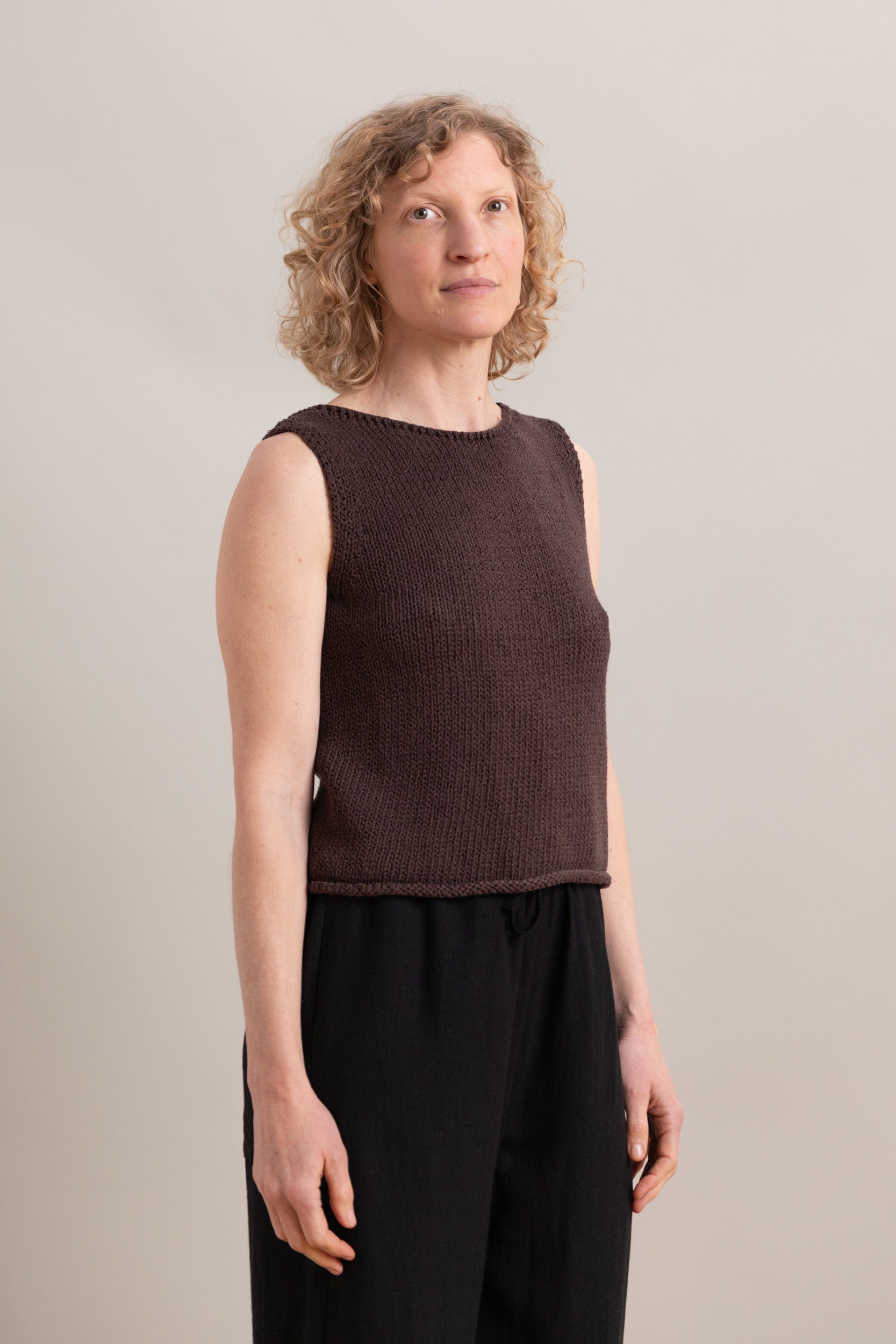 BOAT NECK KNIT TANK IN DARK BROWN