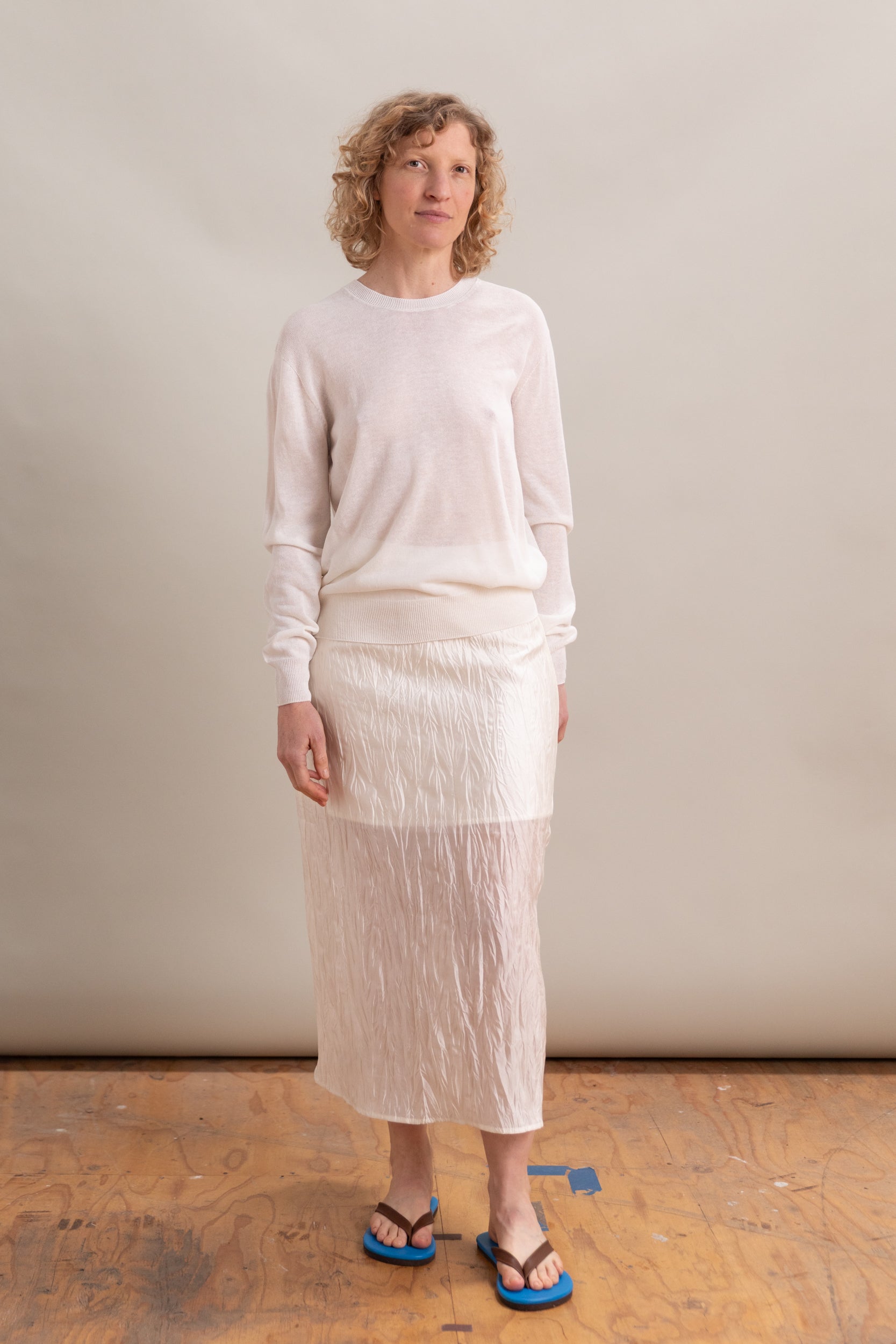 SEMI SHEER LINEN BLEND KNIT TOP IN WHITE