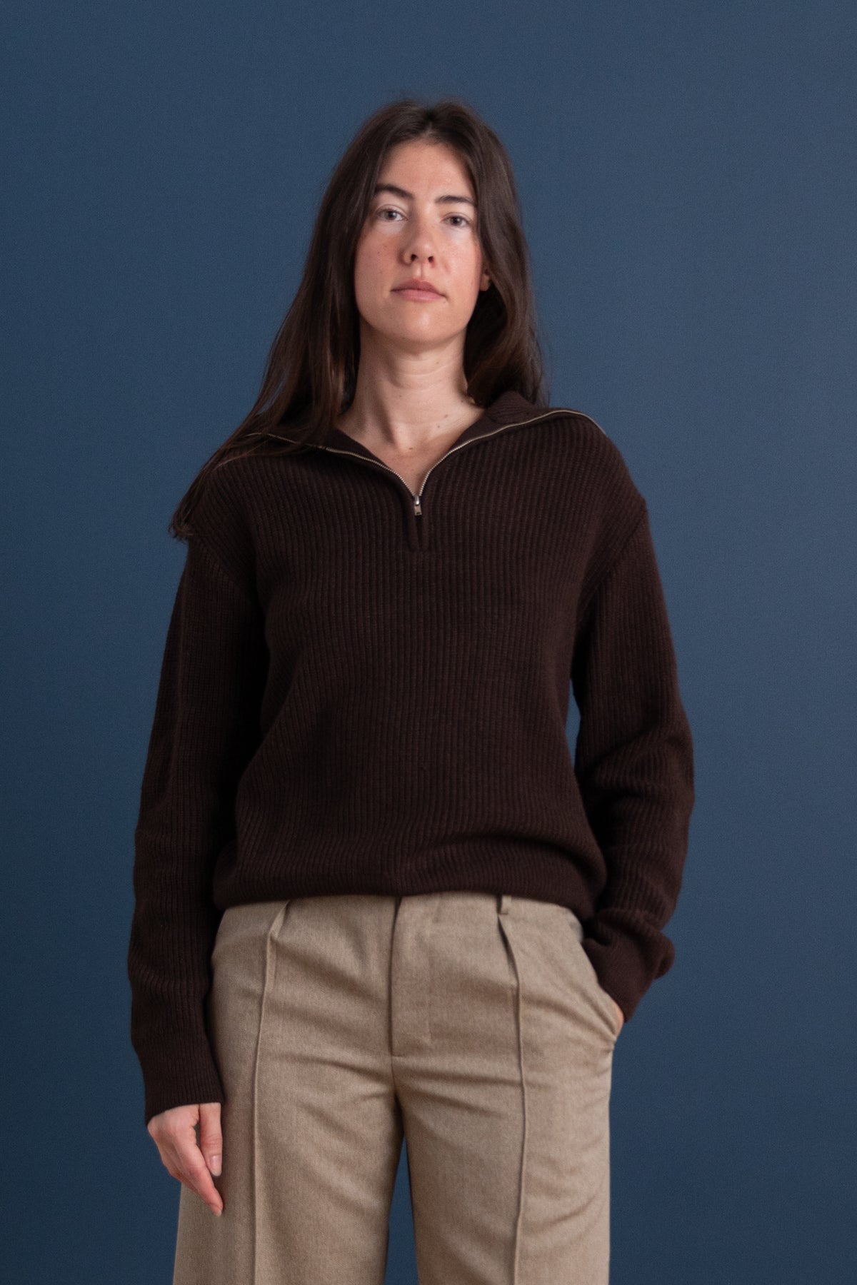 RIBBED HALF SWEATER IN BROWN