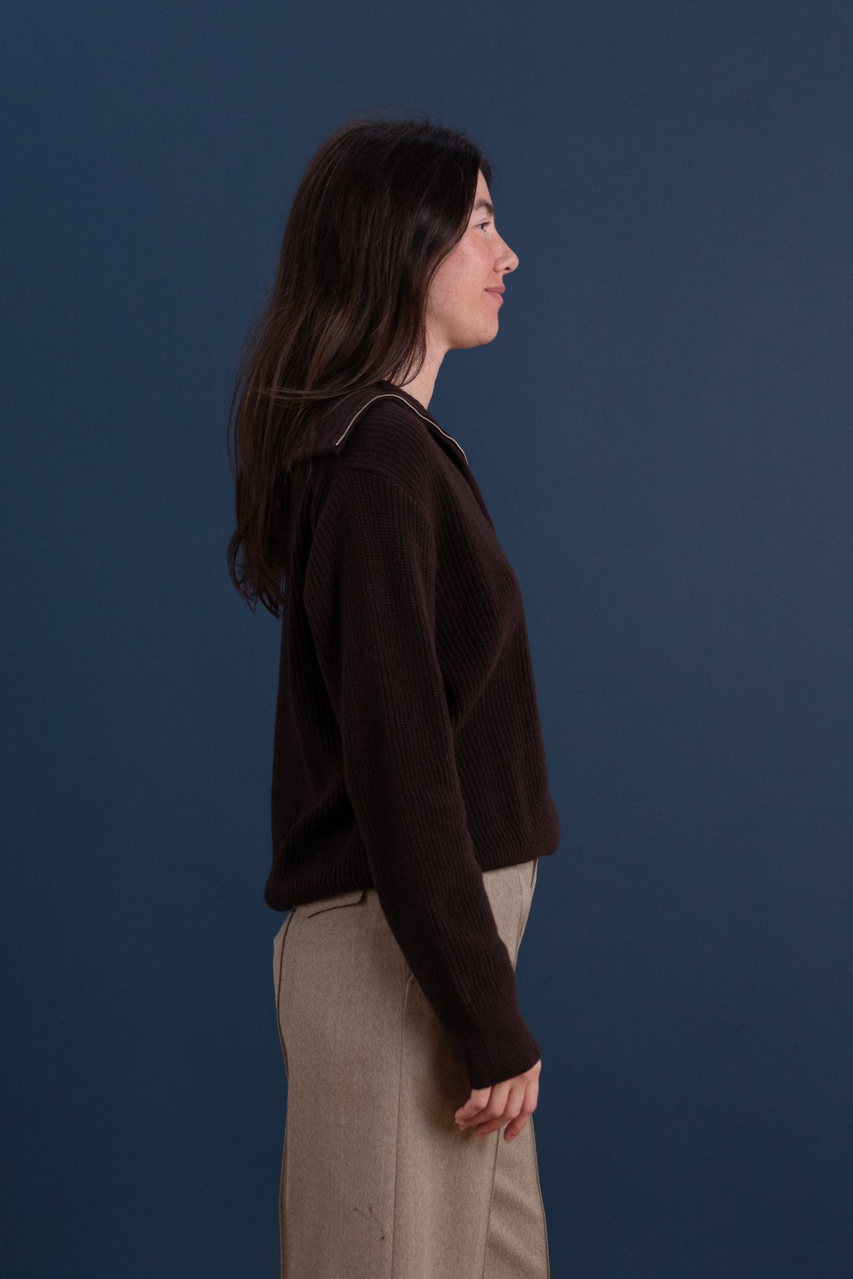 RIBBED HALF SWEATER IN BROWN