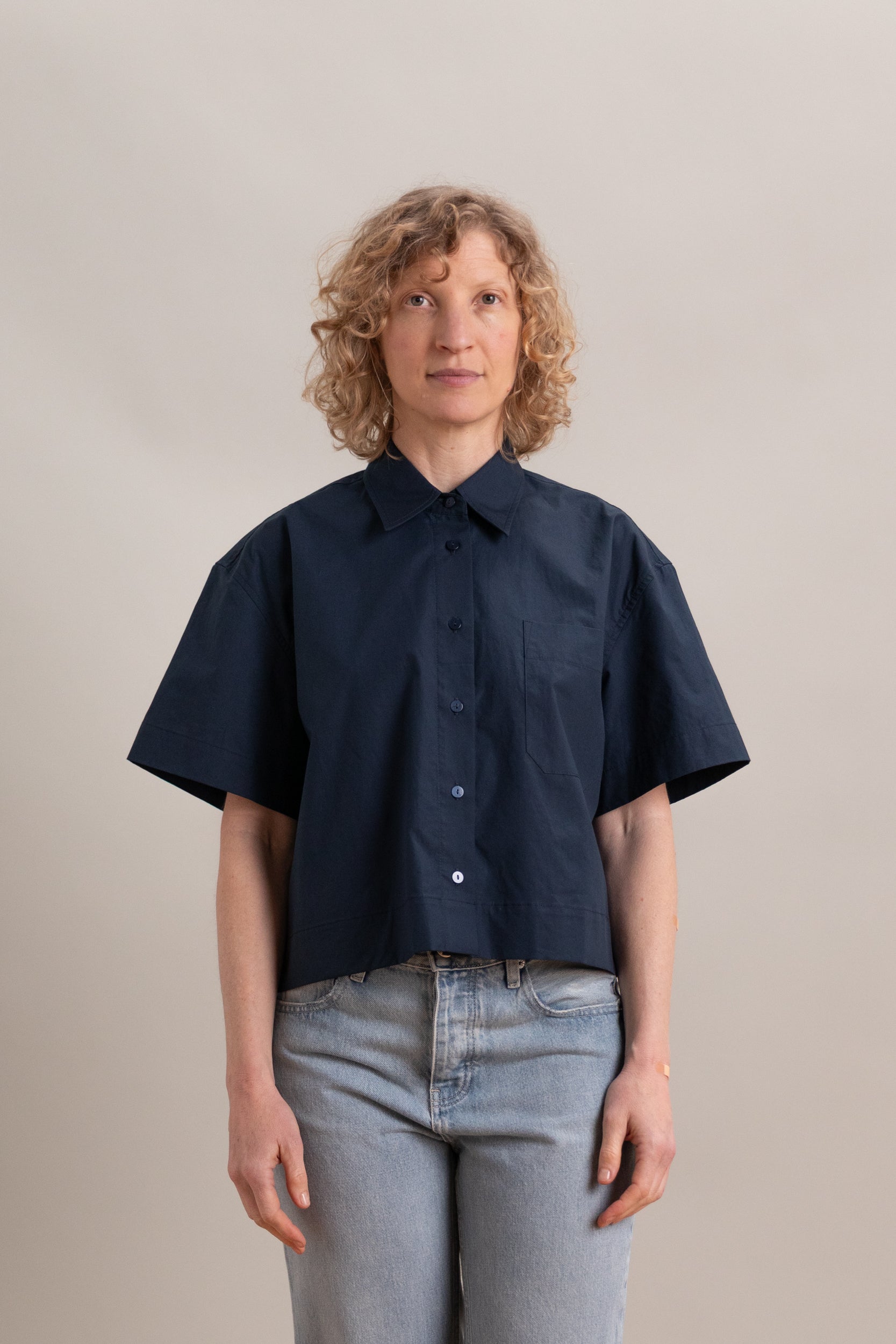 SHORT SLEEVE COTTON SHIRT IN NAVY