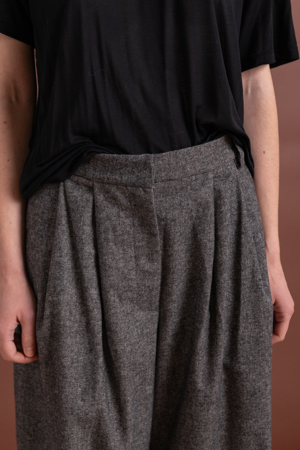 WOOL BLEND WIDE LEG PANTS IN GRAY