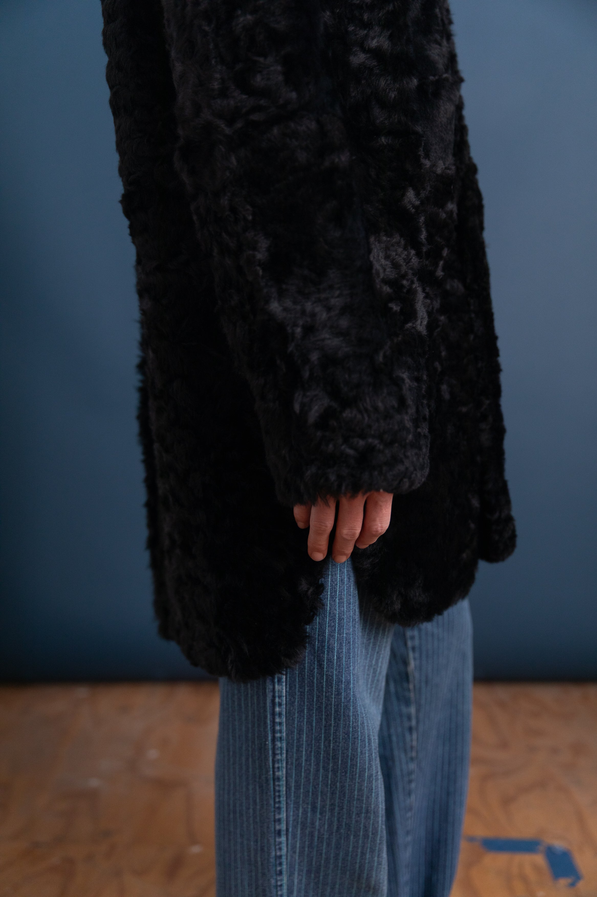 REVERSIBLE LINER IN BLACK MOSSO SHEEPSKIN