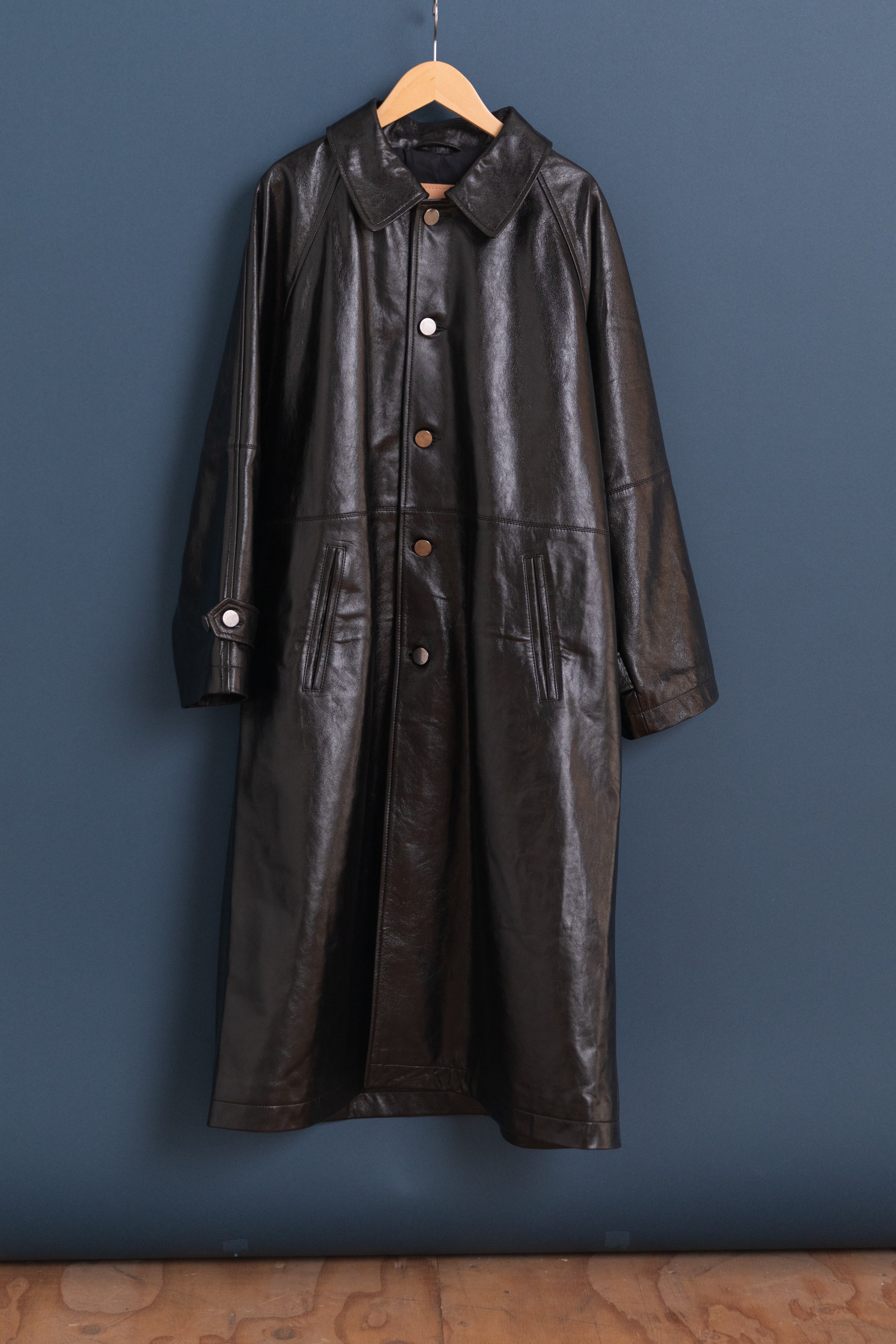 MARIA TRENCH IN NATURAL BLACK