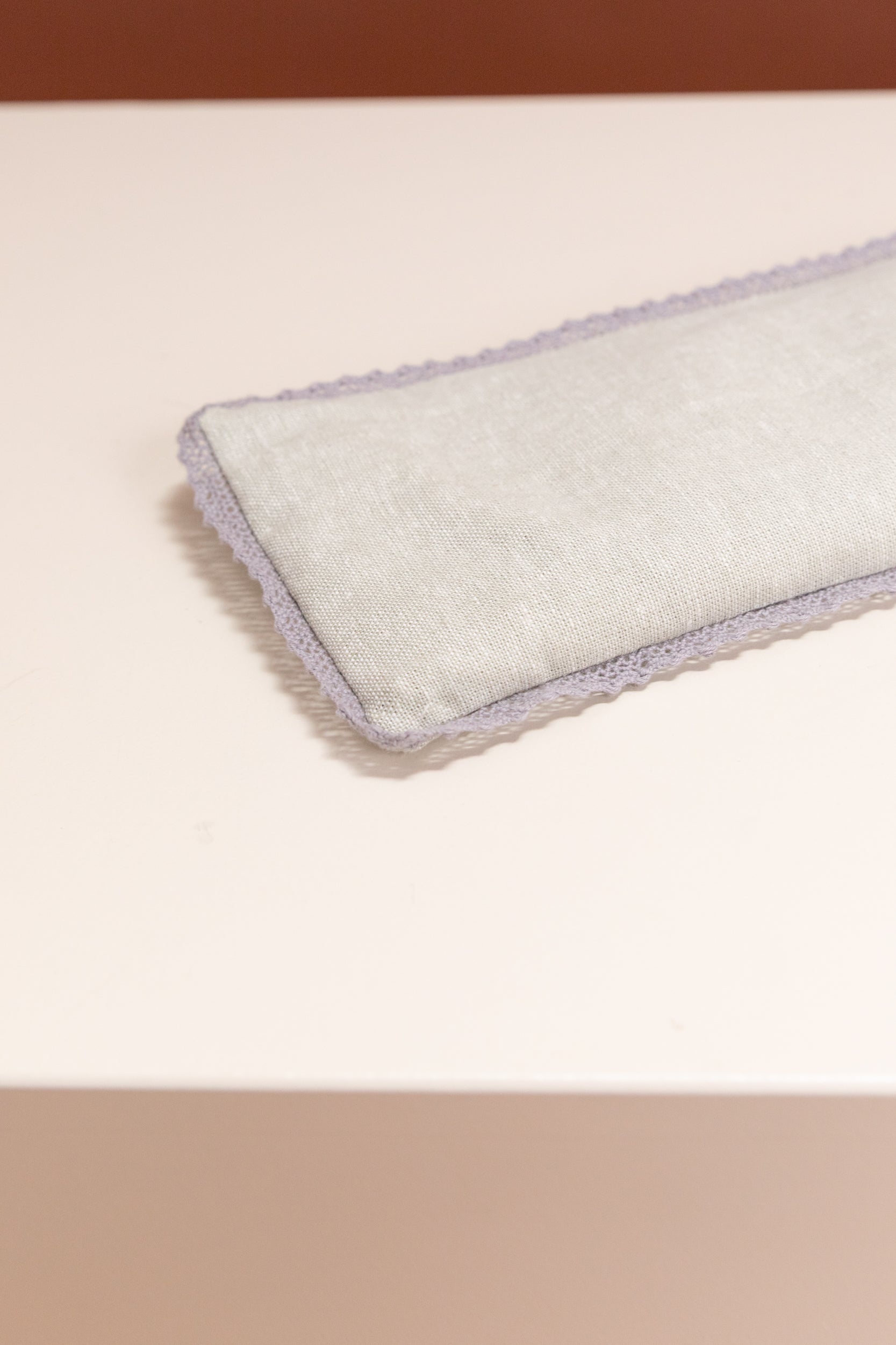 MOSS EYE PILLOW WITH LAVENDER