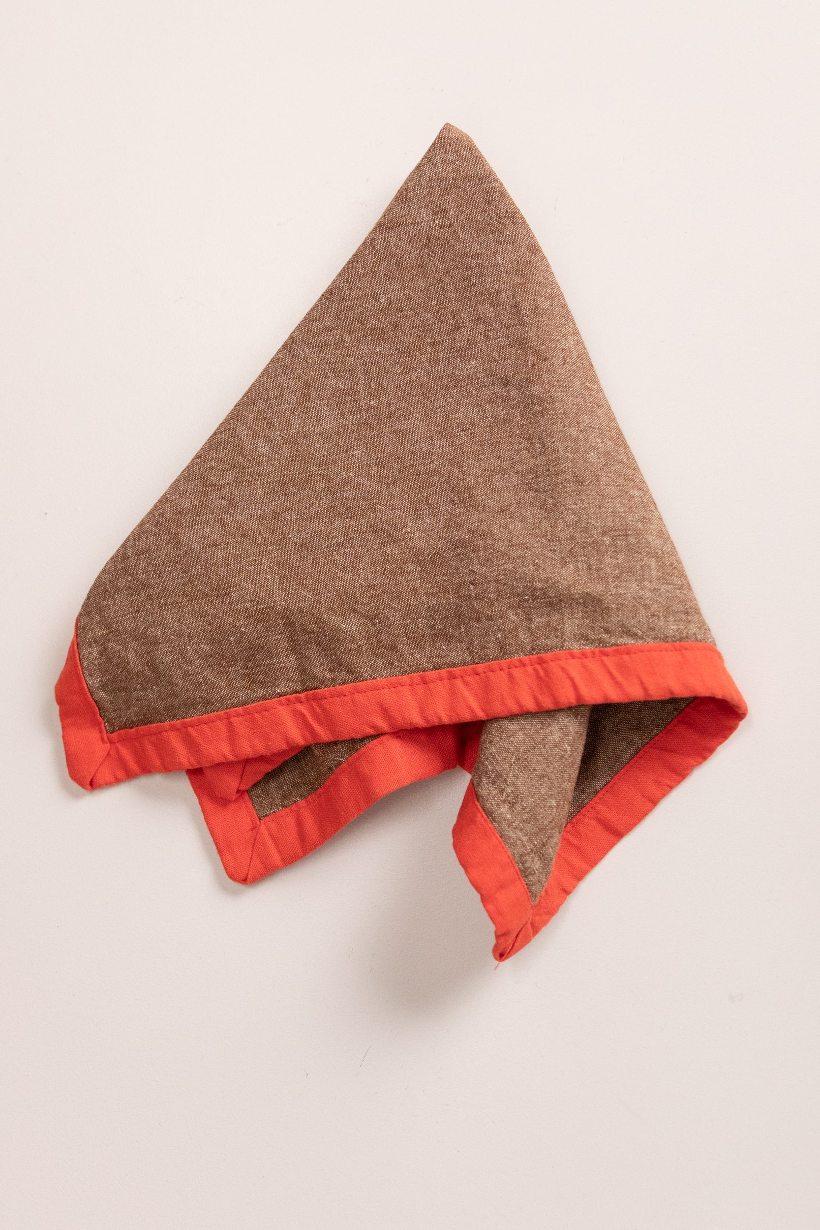 EDGED NAPKINS IN BROWN LINEN - SET OF TWO