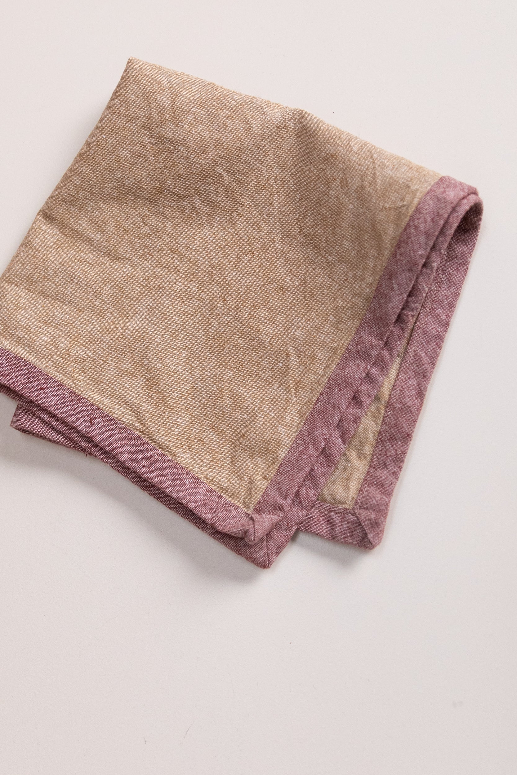 EDGED NAPKINS IN TAUPE LINEN - SET OF FOUR