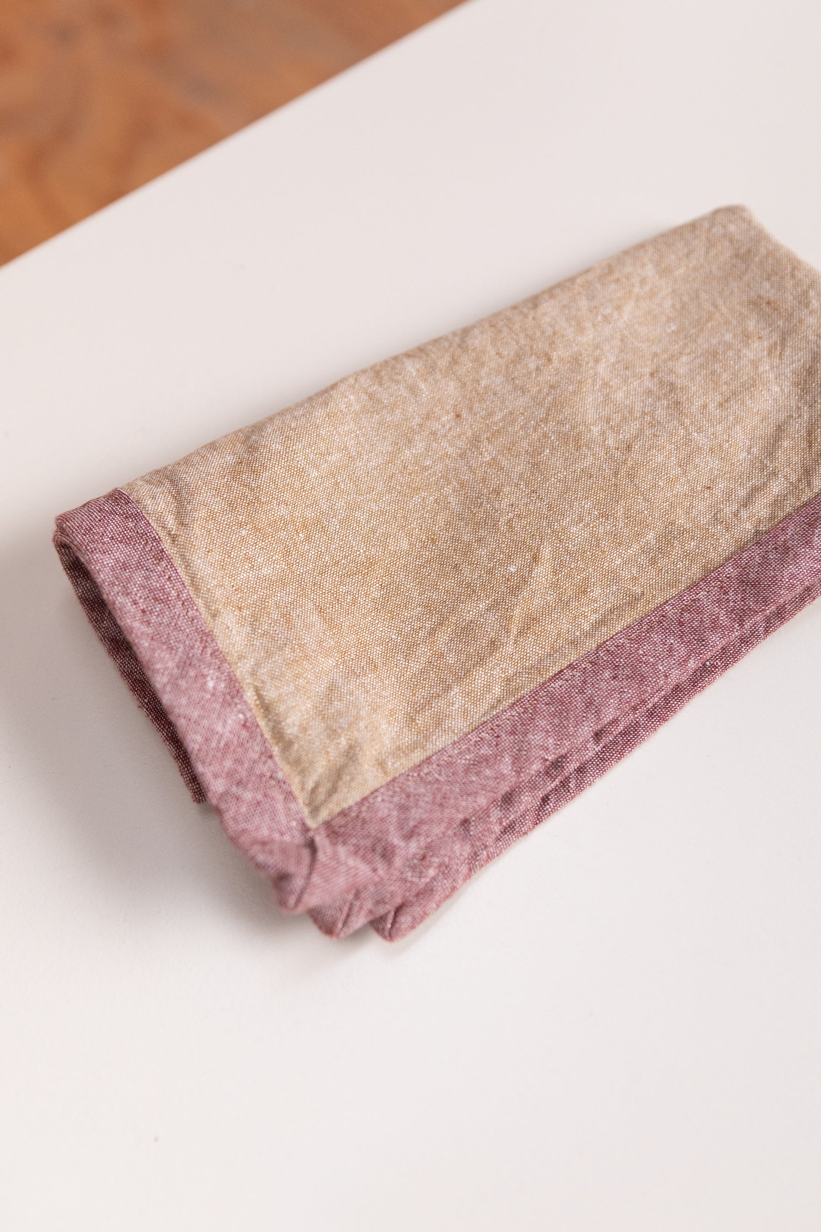 EDGED NAPKINS IN TAUPE LINEN - SET OF FOUR