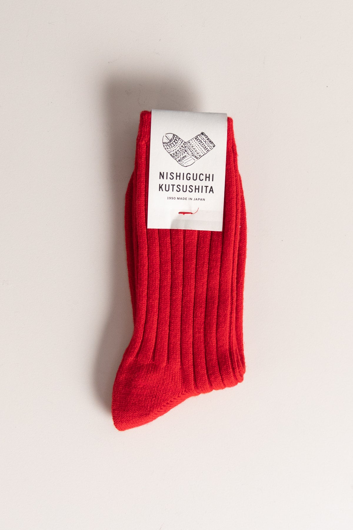 CASHMERE RIBBED SOCKS IN RED