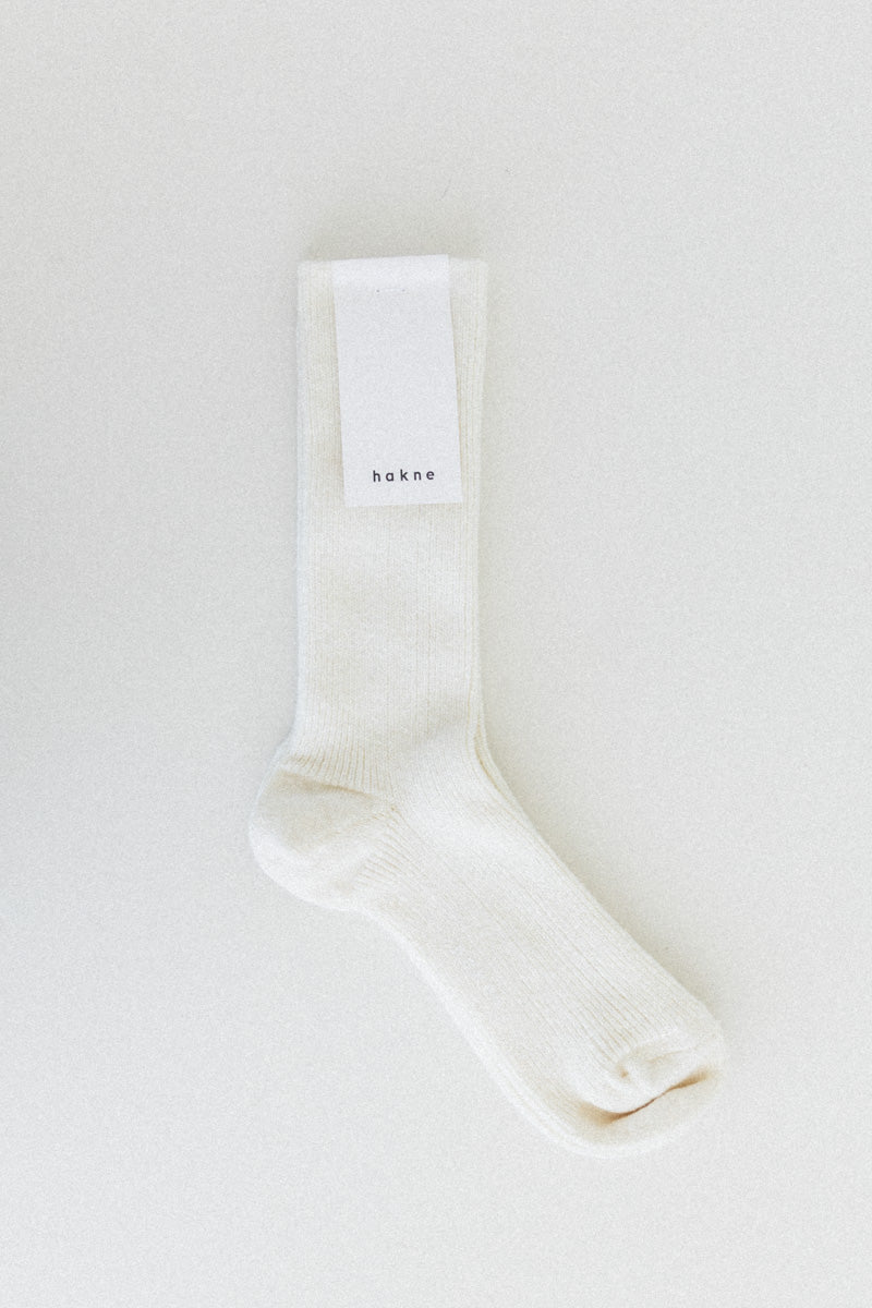 WOOL CASHMERE RIBBED SOCKS IN IVORY