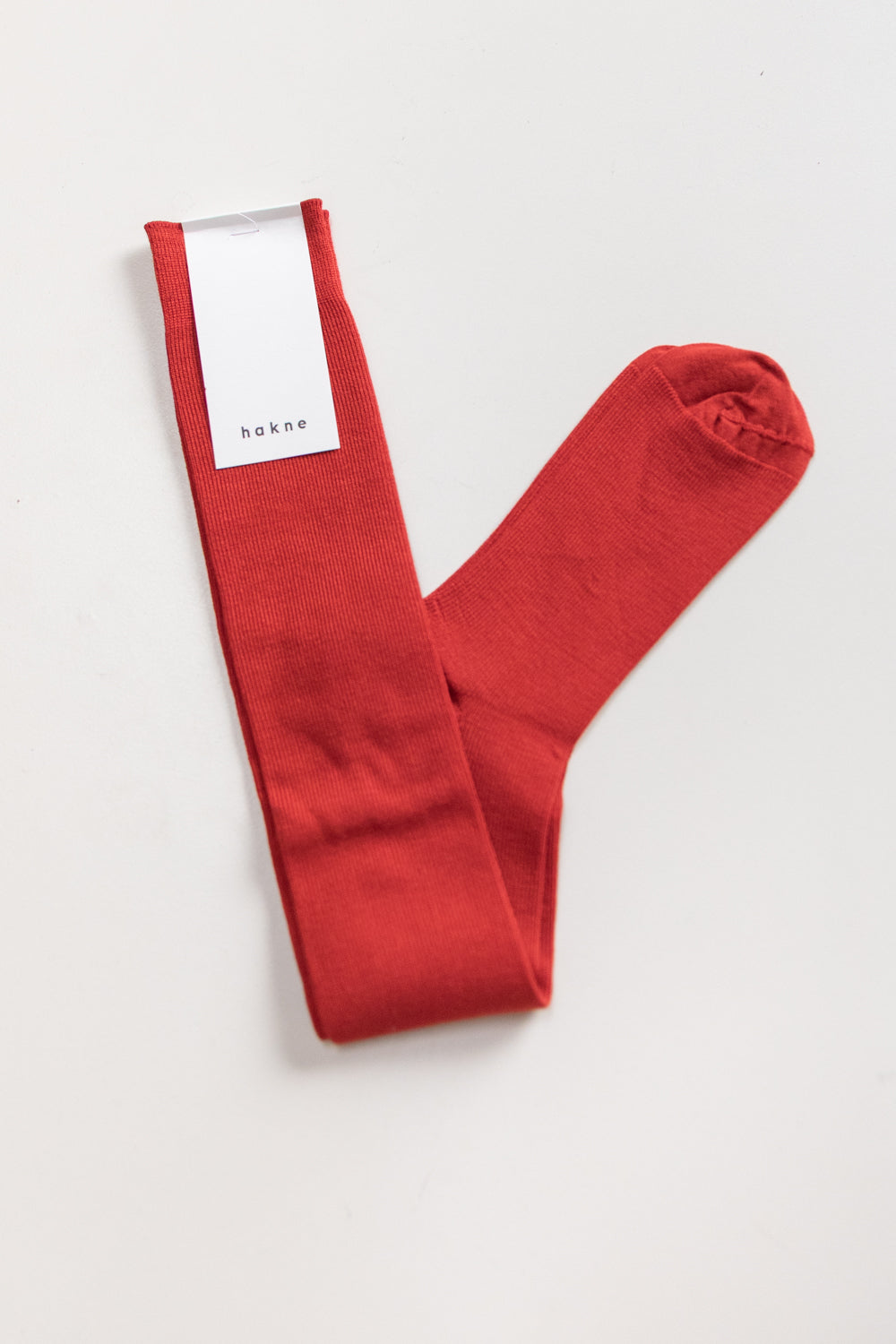 SILK RIBBED HIGH SOCKS IN CORAL