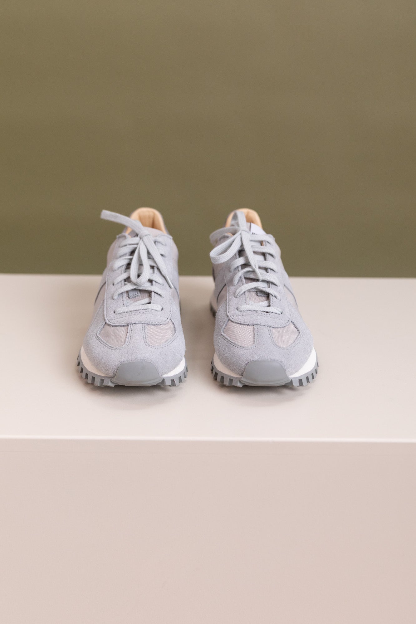 GAT TRAIL SNEAKER IN GREY