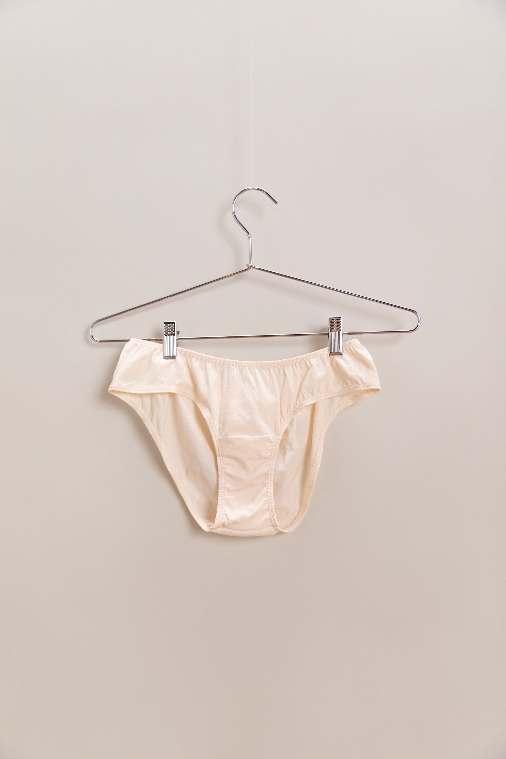 BRIEF IN GREIGE