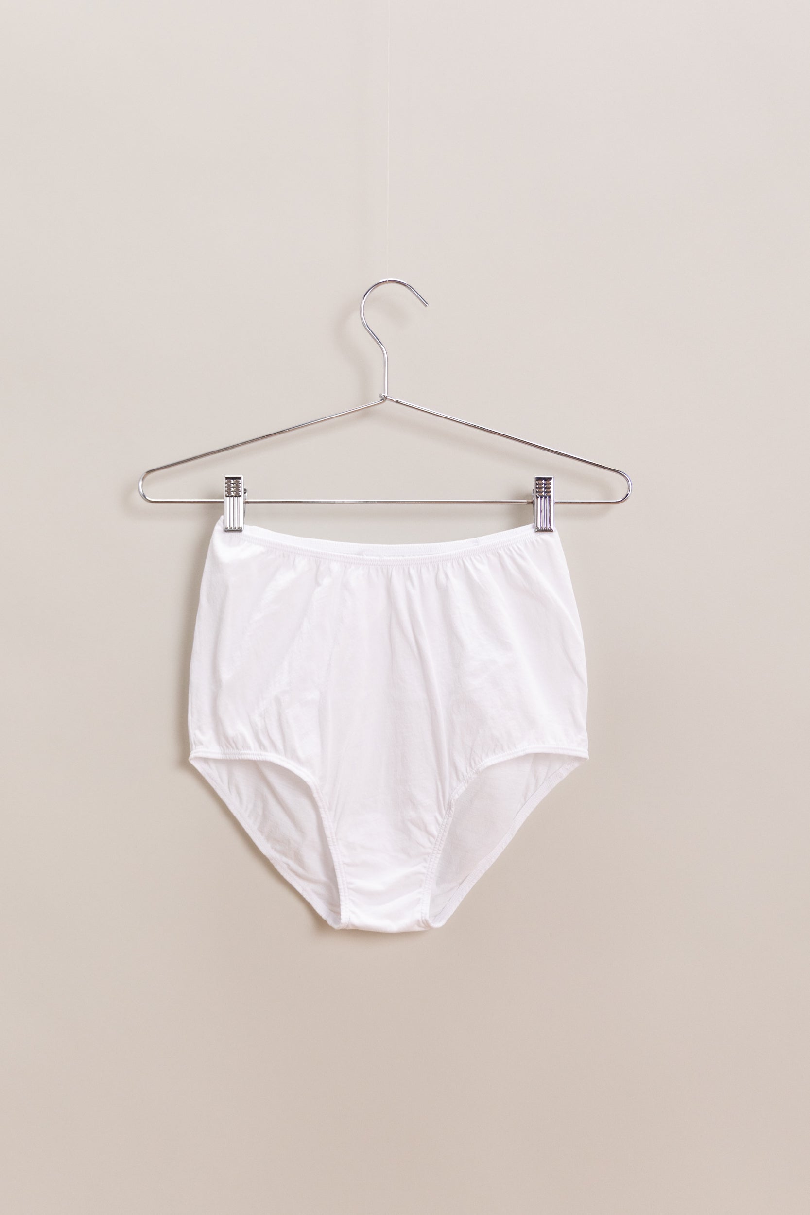 HIGH WAIST FULL COVERAGE BRIEF IN CHALK