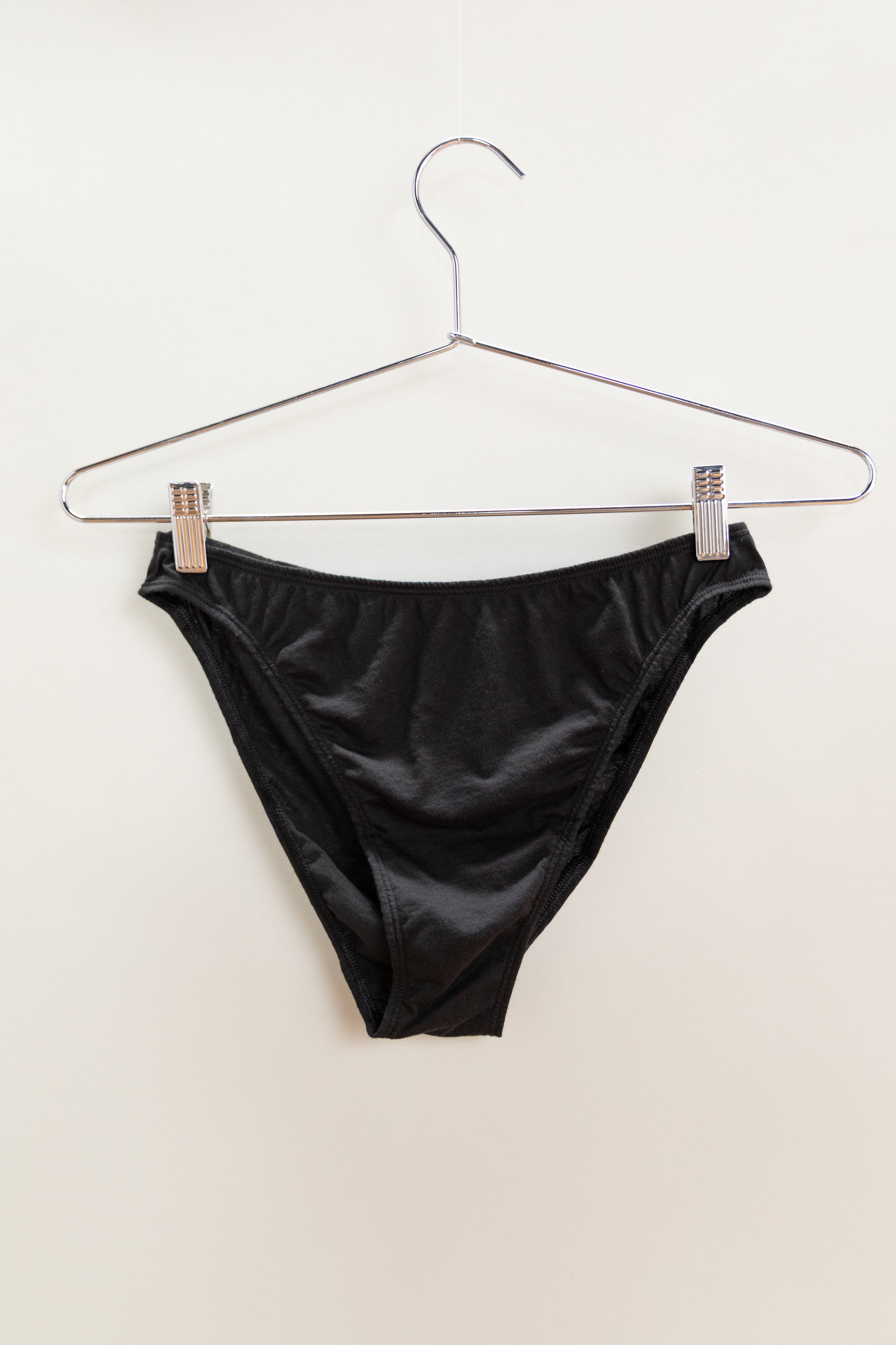 MID-RISE FRENCH CUT UNDIES IN MIDNIGHT