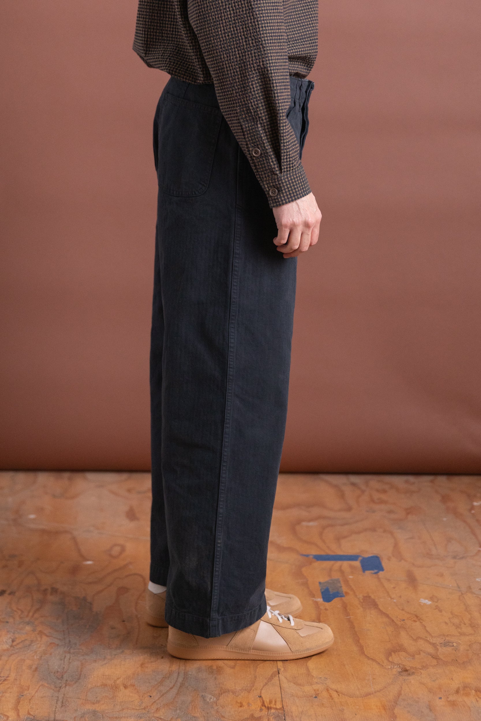 USMC HERRINGBONE WIDE FIT UTILITY TROUSERS IN BLACK