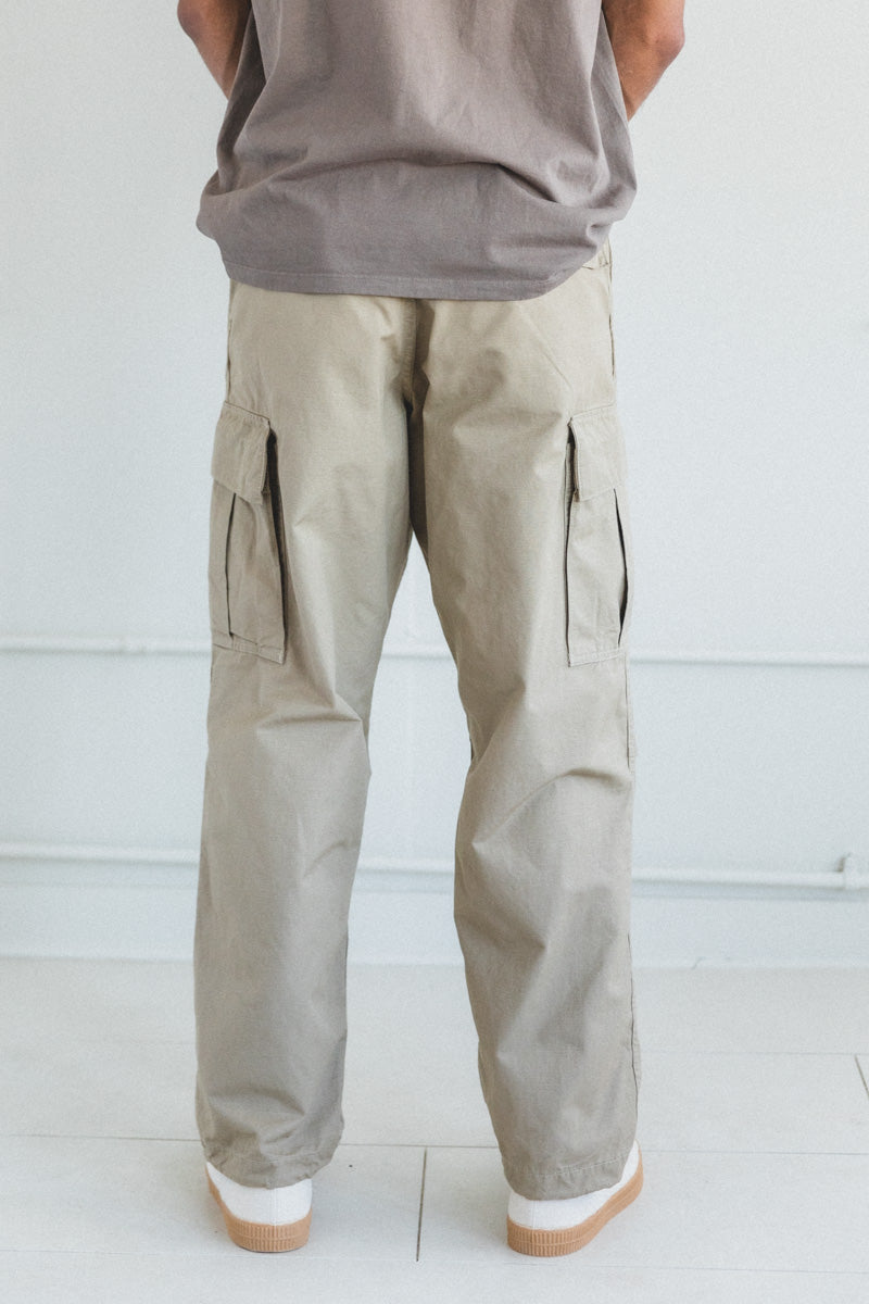 VINTAGE FIT SIX POCKET CARGO PANTS IN BEIGE