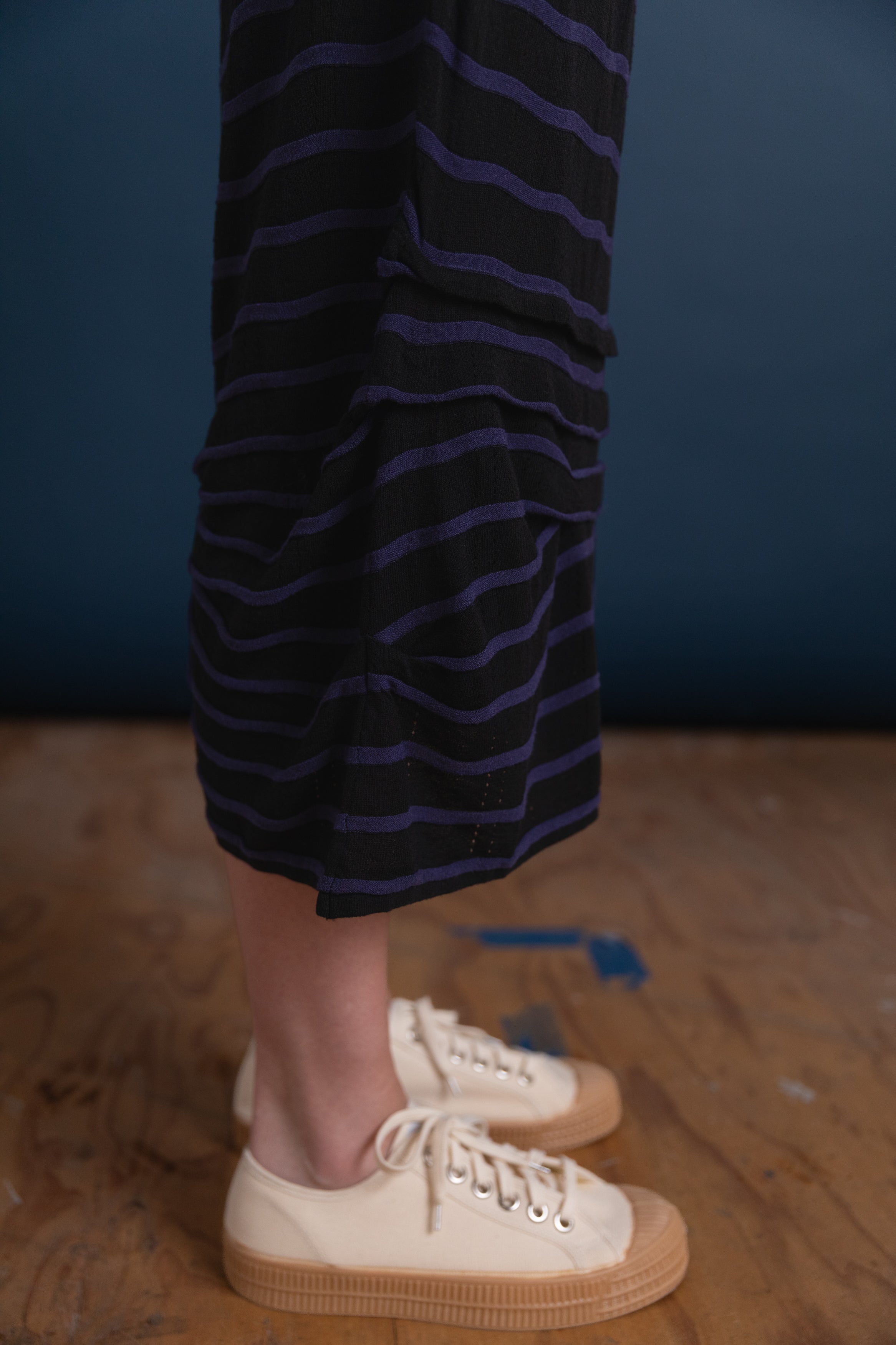 ANKA SKIRT IN BLACK-MIDNIGHT LINEN VISCOSE