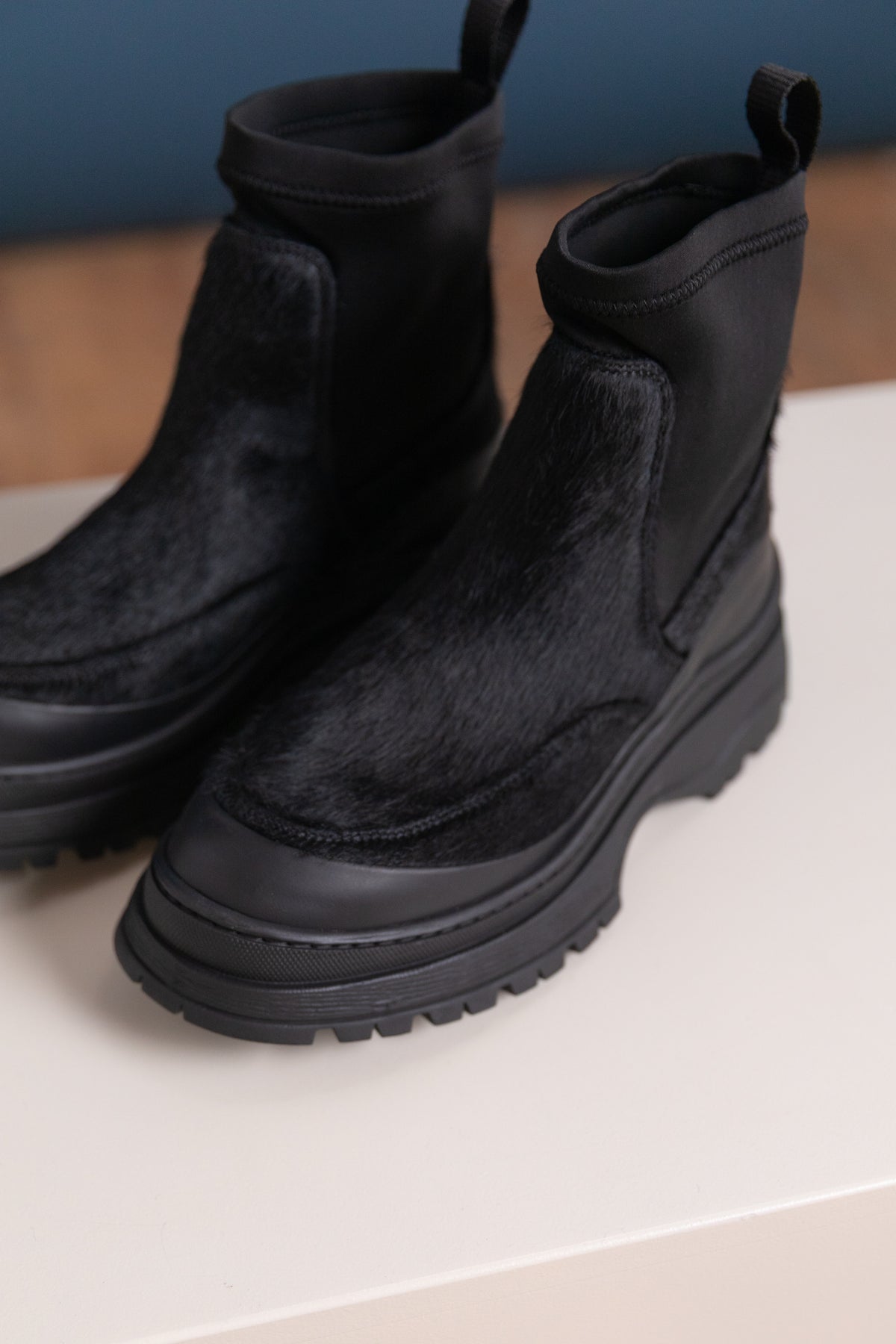 BARLA BOOT IN BLACK PONY HAIR