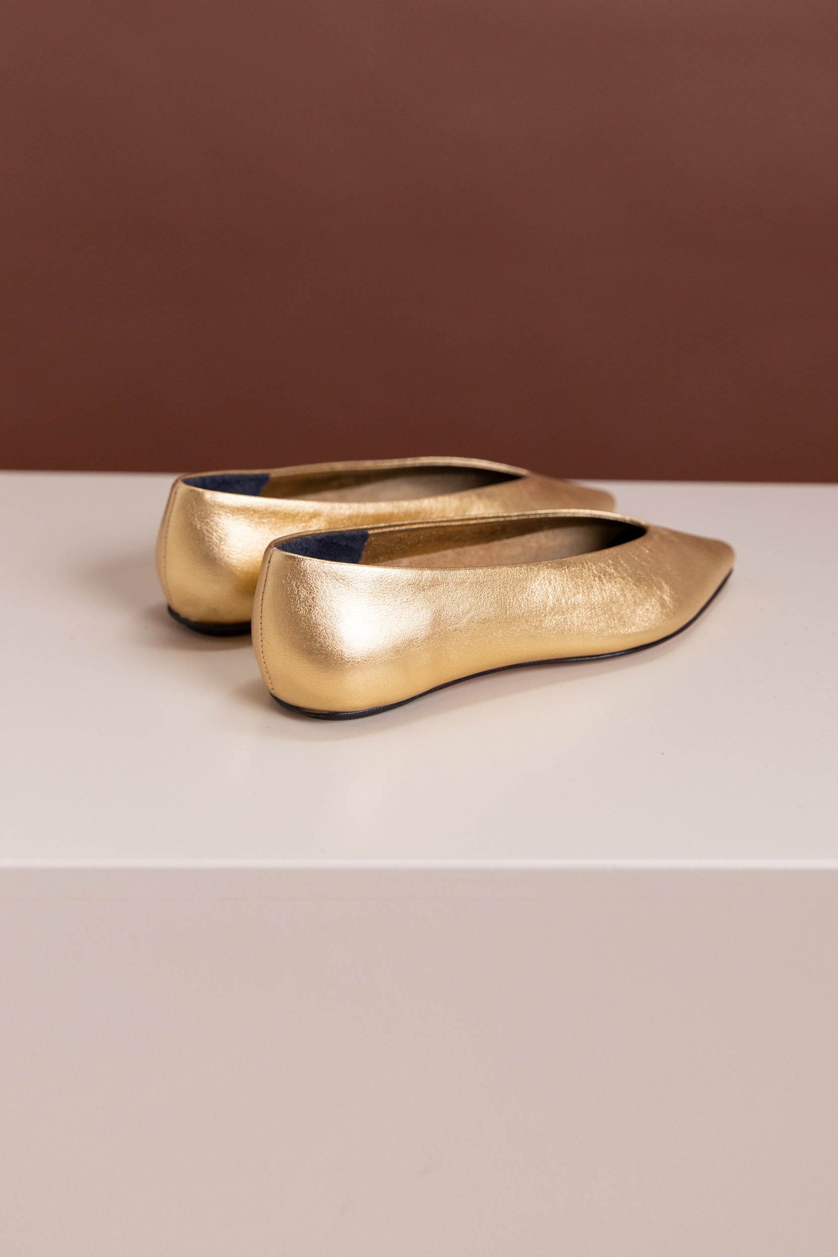 EVERLEIGH BALLET FLATS IN GOLD METALLIC LEATHER
