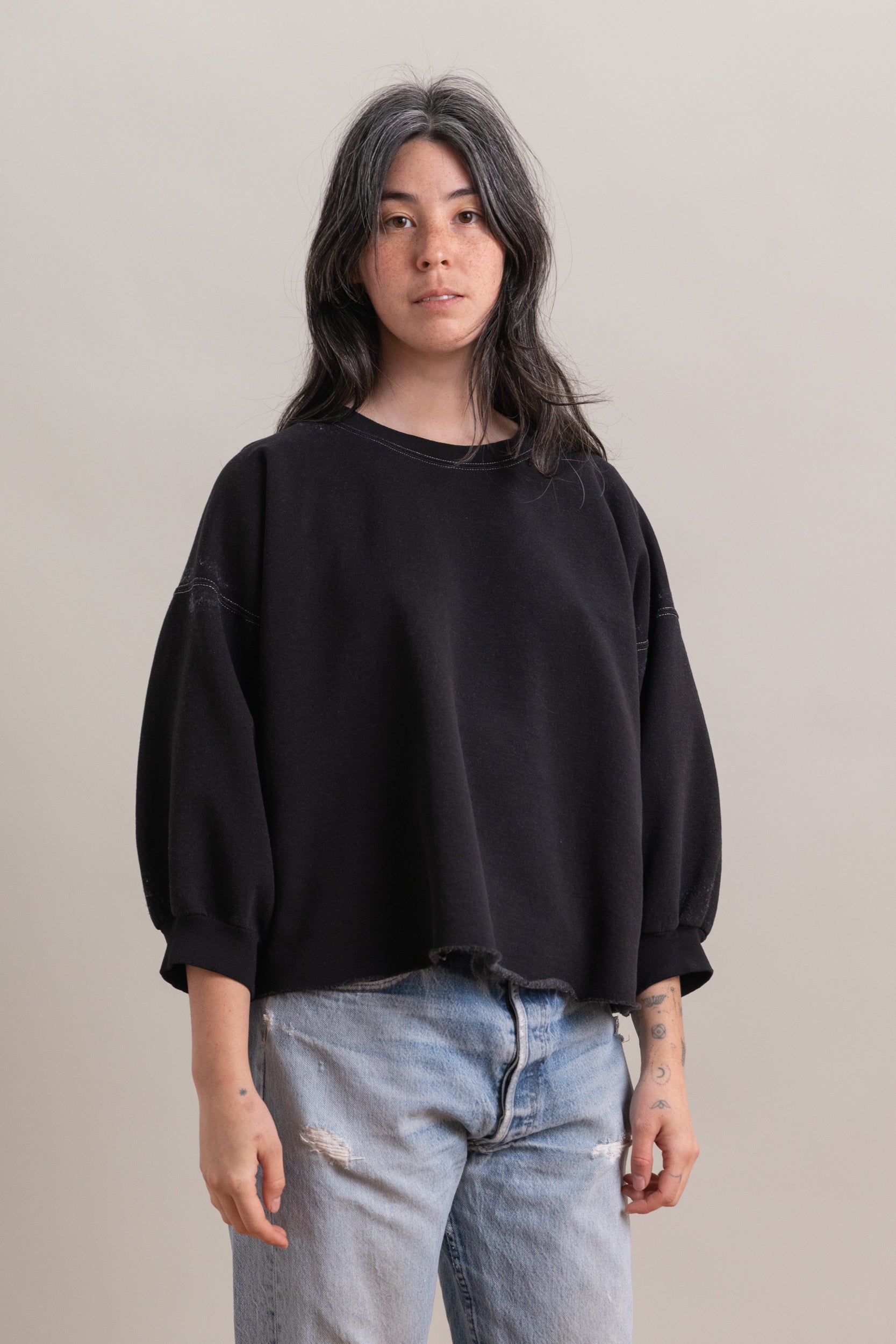 FOND SWEATSHIRT IN CHARCOAL