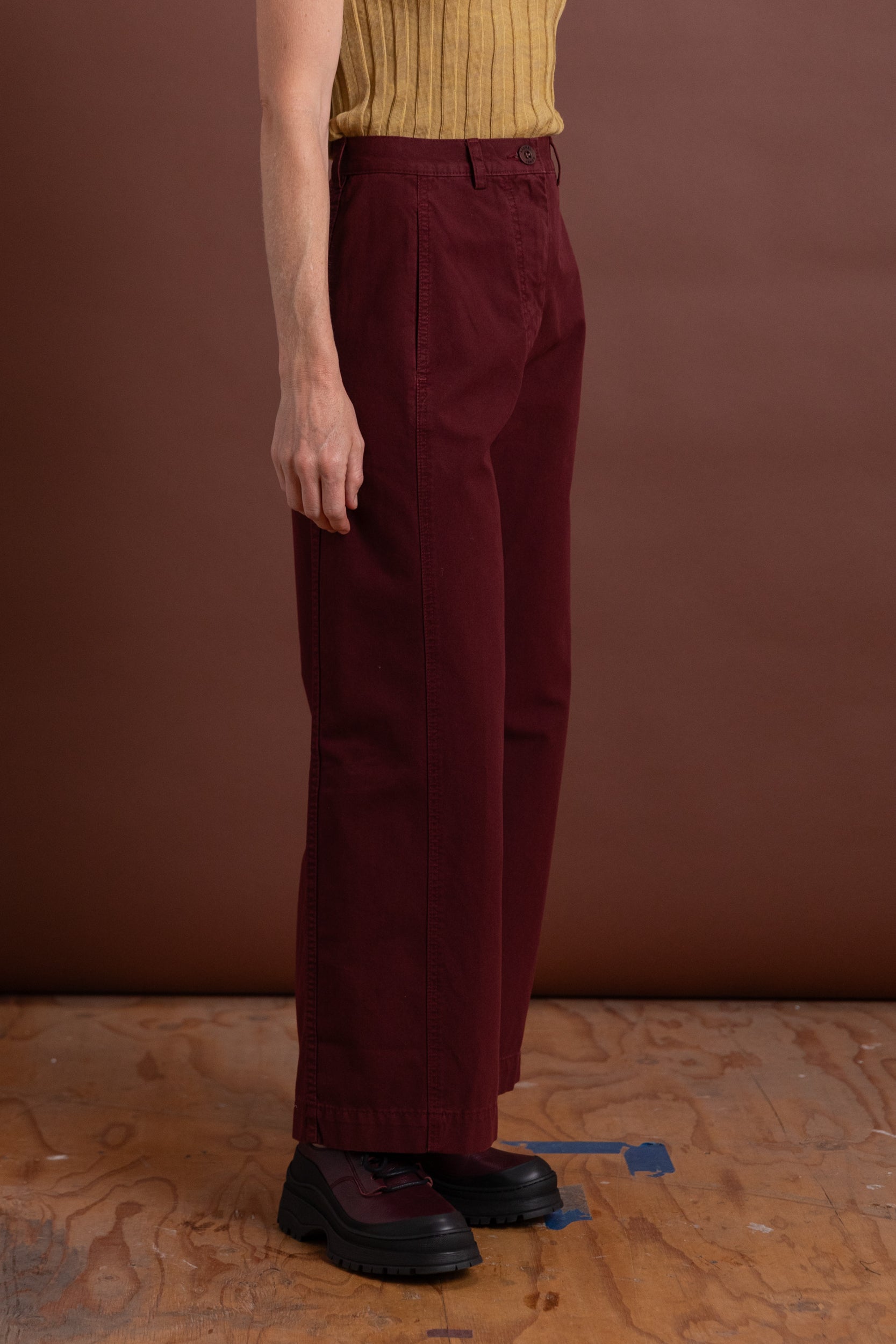 GARRA PANT IN WINE LIGHTWEIGHT CANVAS