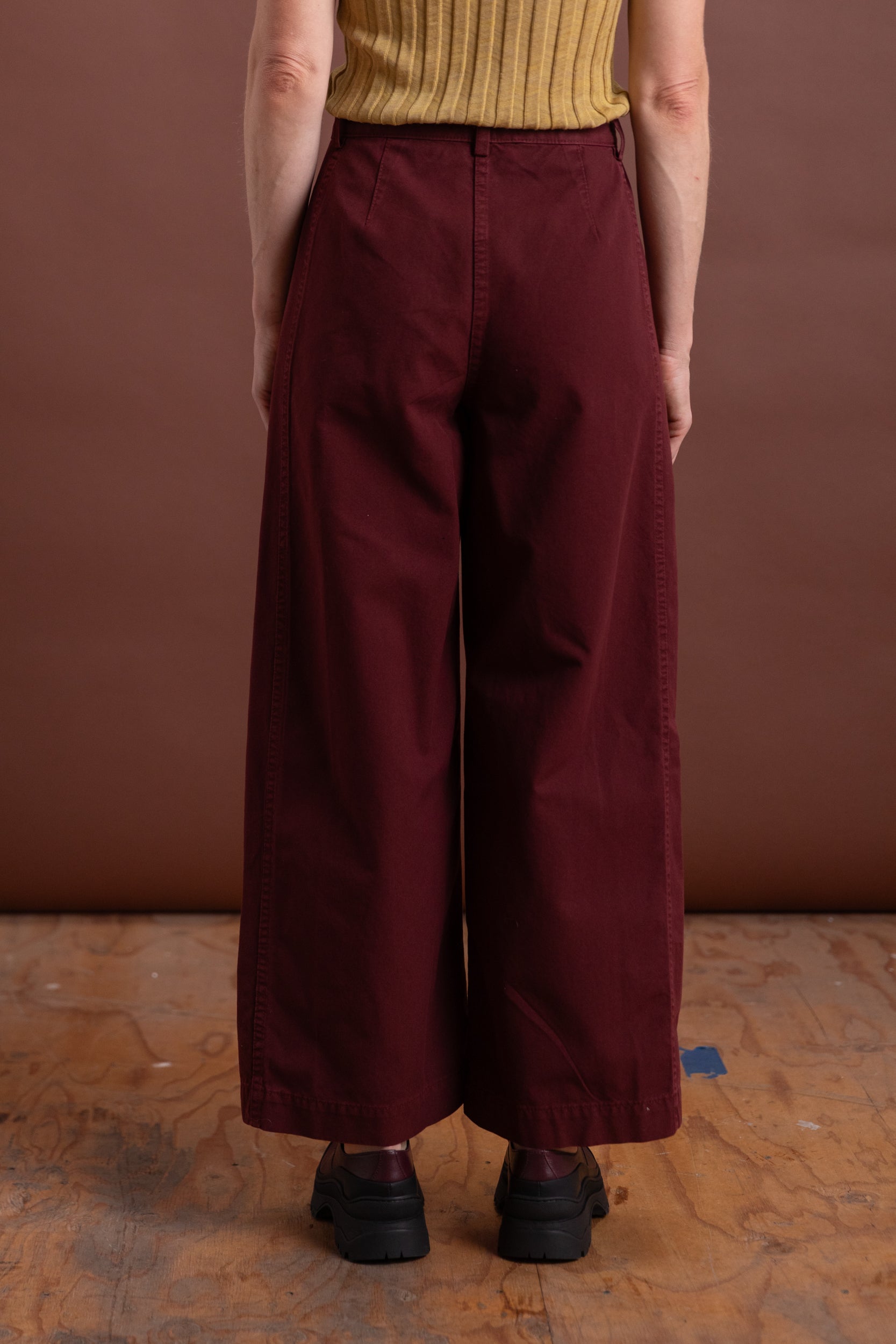 GARRA PANT IN WINE LIGHTWEIGHT CANVAS