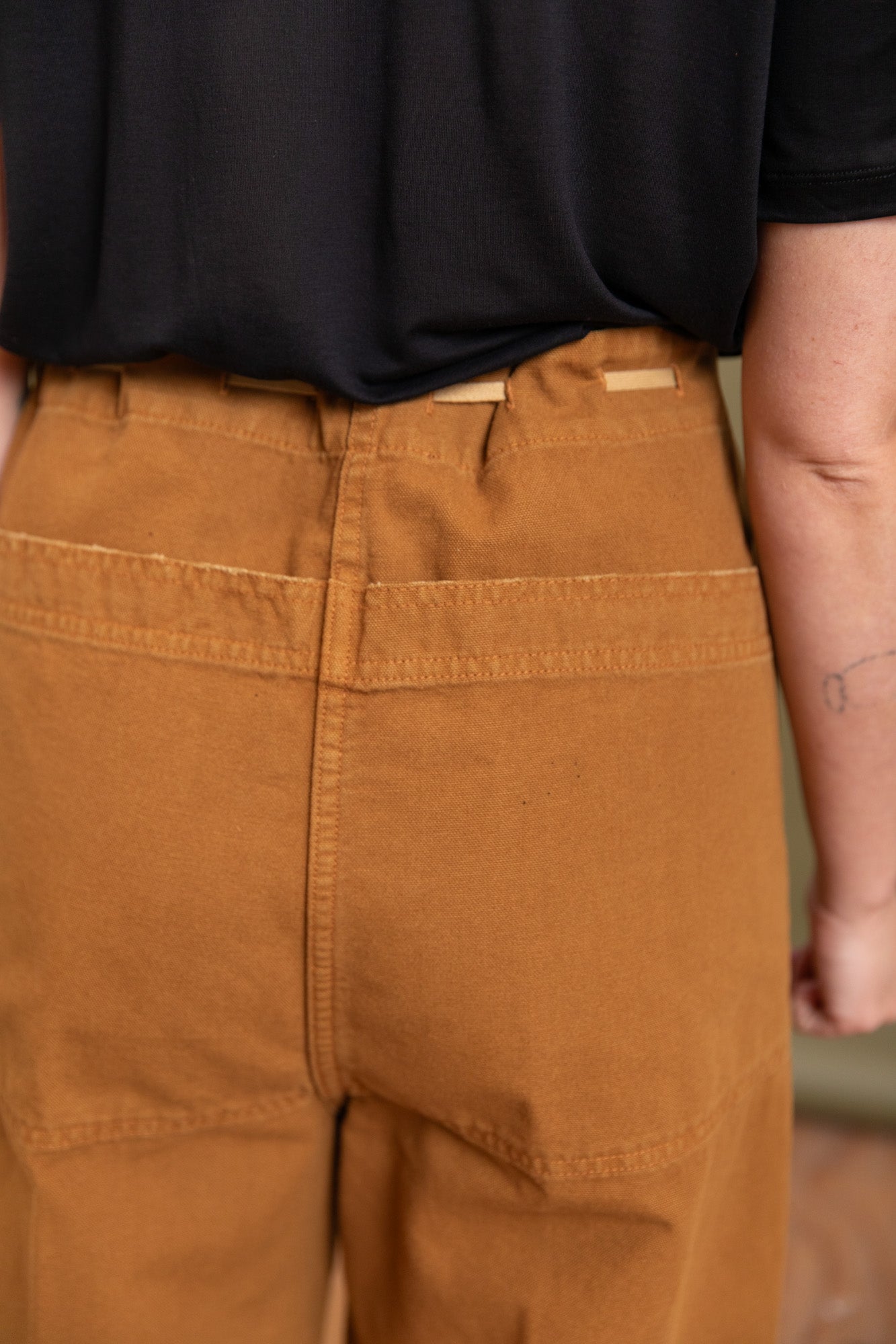 SESSAN PANT IN GOLD COTTON CANVAS