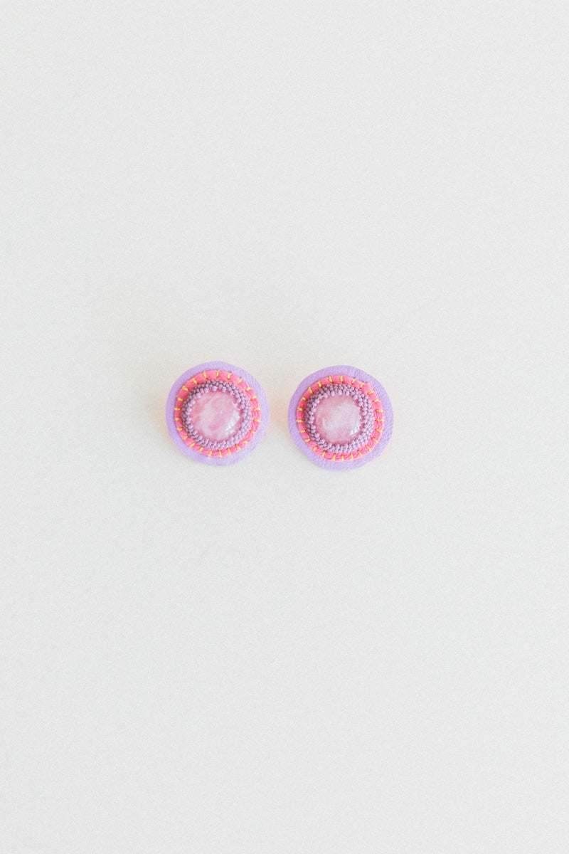 BUTTON EARRINGS WITH ROSE QUARTZ