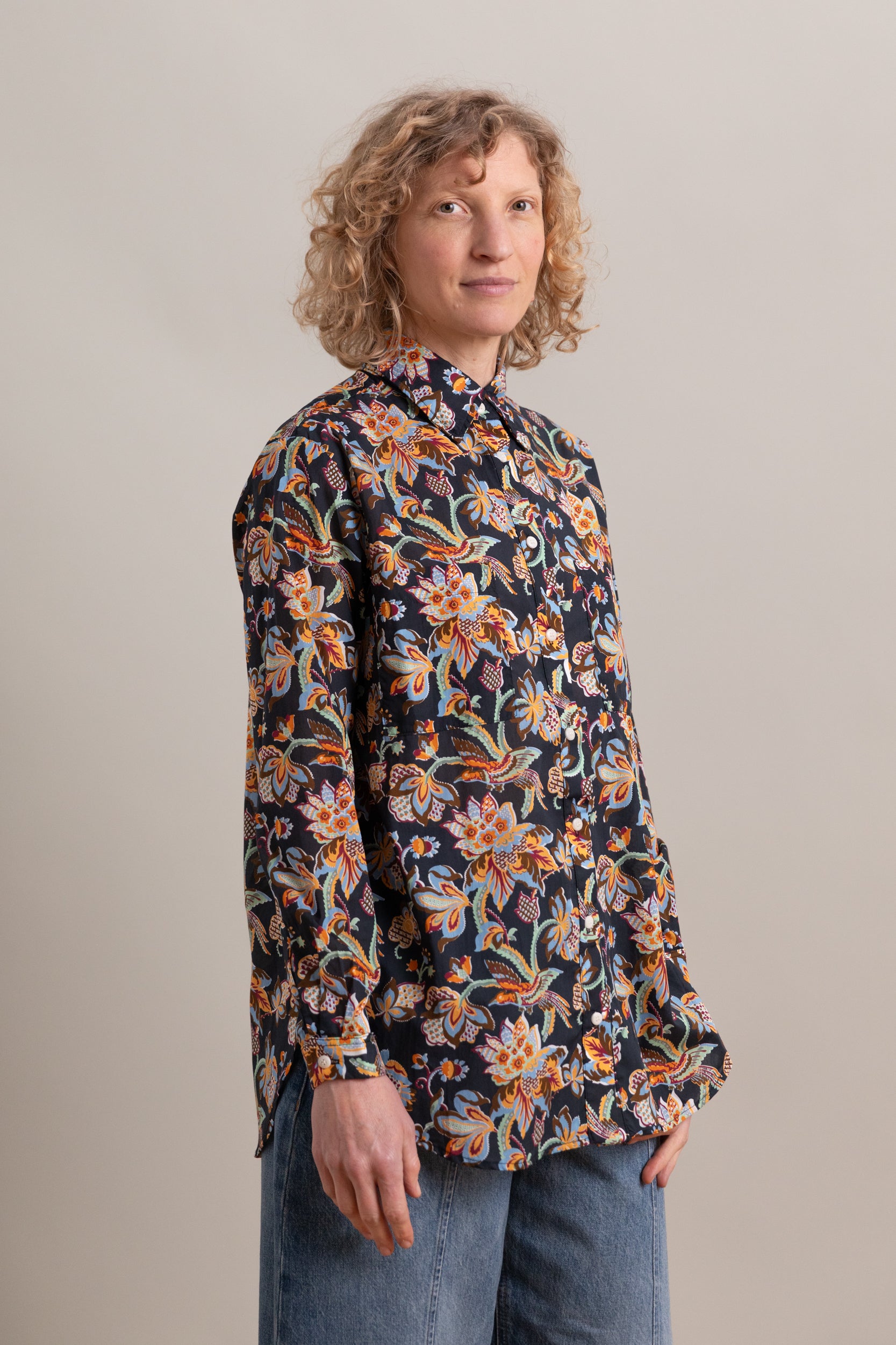 SWAN SHIRT IN MINTZ CHINTZ