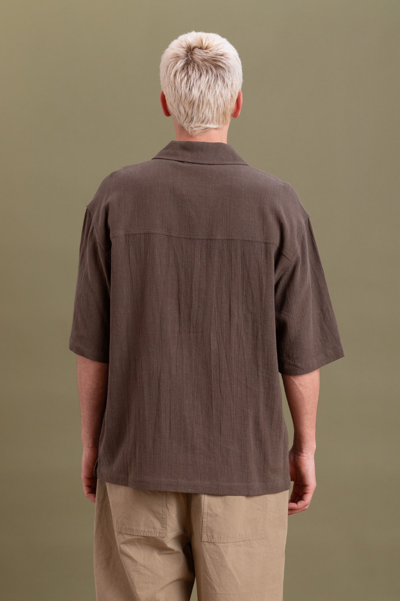 PASEO SHIRT IN CHARCOAL