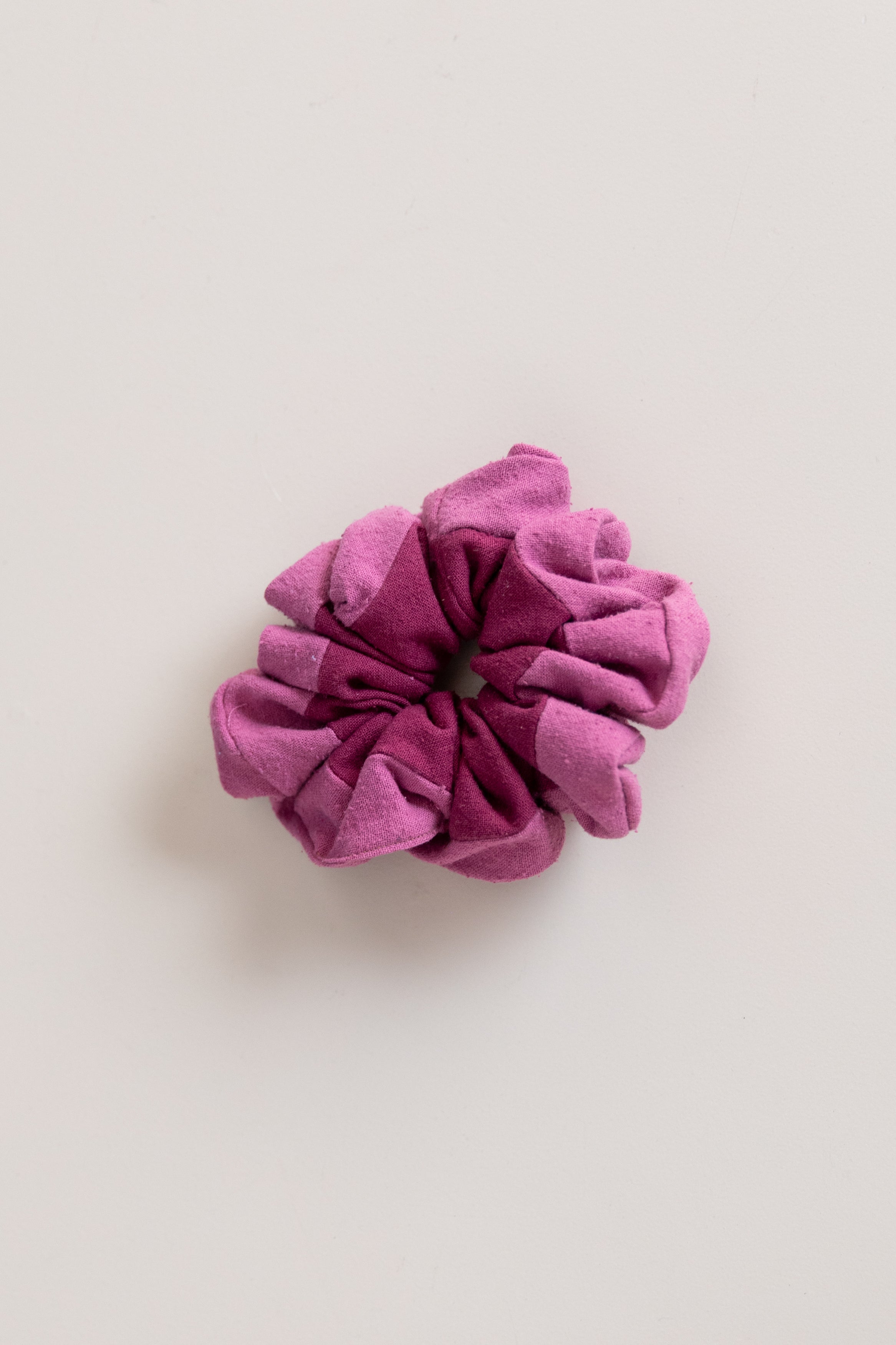 MEDIUM PLUM SILK SCRUNCHIE