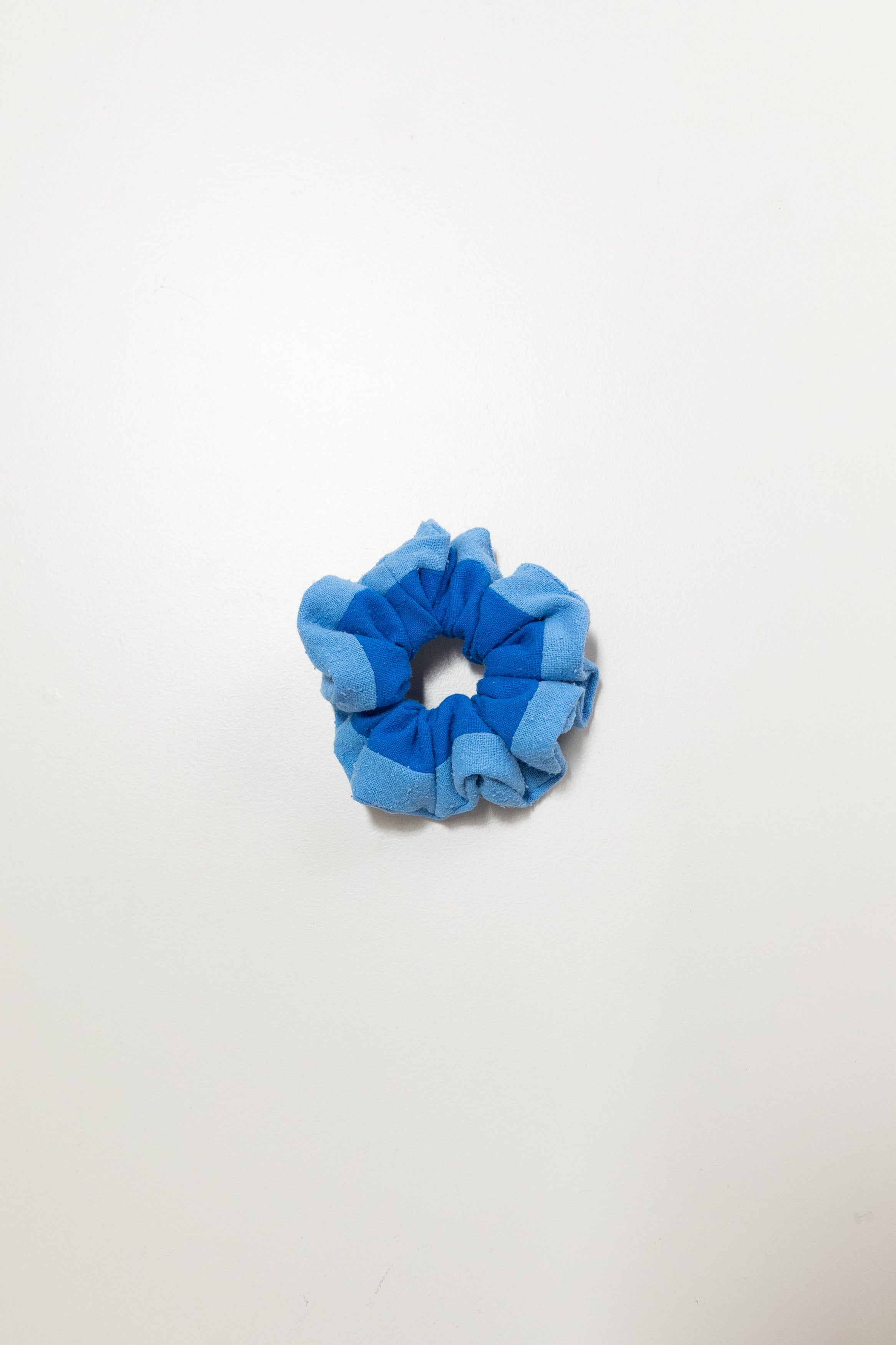 SMALL BLUE SILK SCRUNCHIE