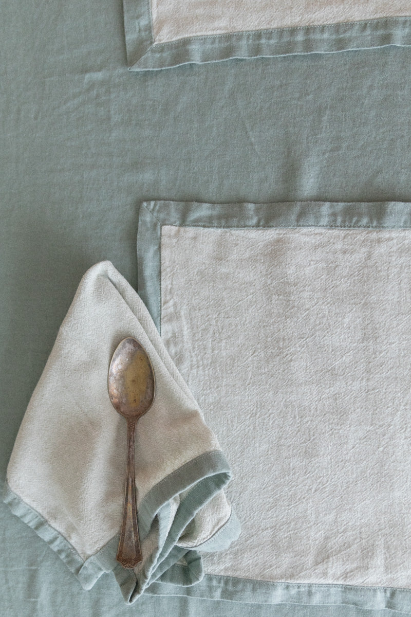 REVERSIBLE PLACEMAT IN MOSS - SET OF TWO