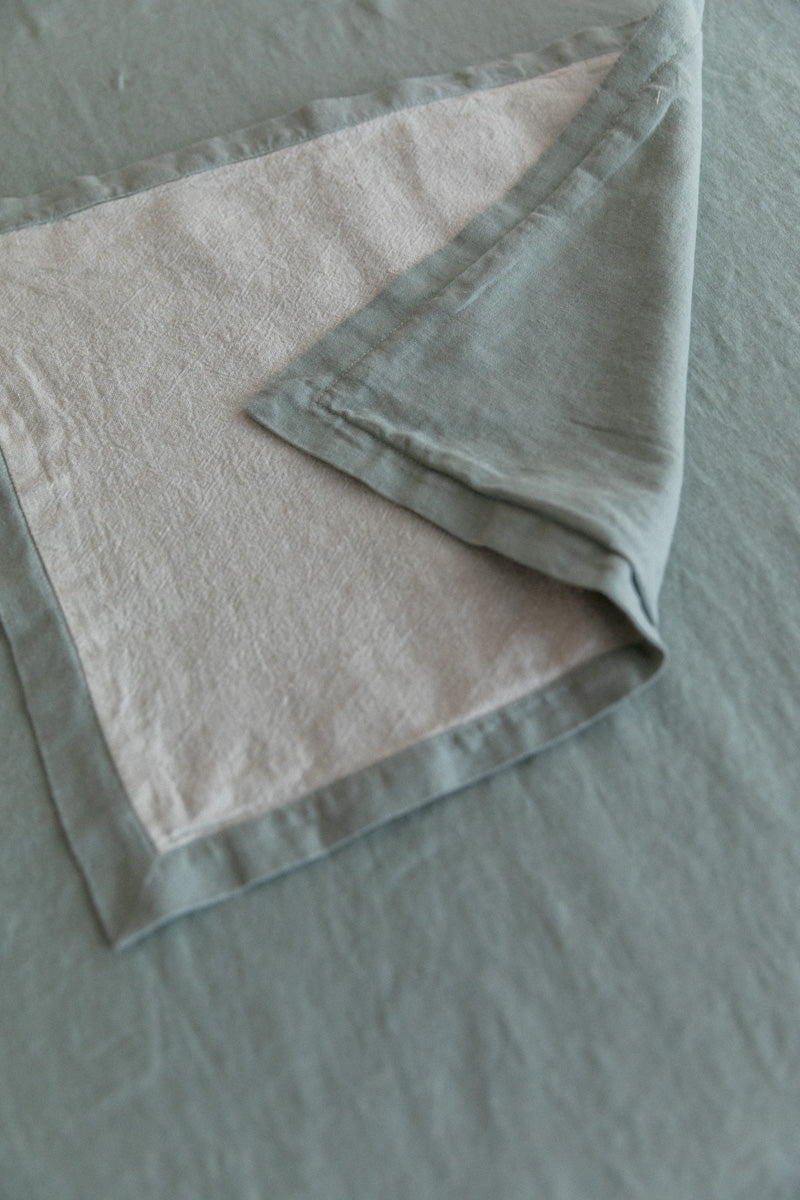 REVERSIBLE PLACEMAT IN MOSS - SET OF TWO