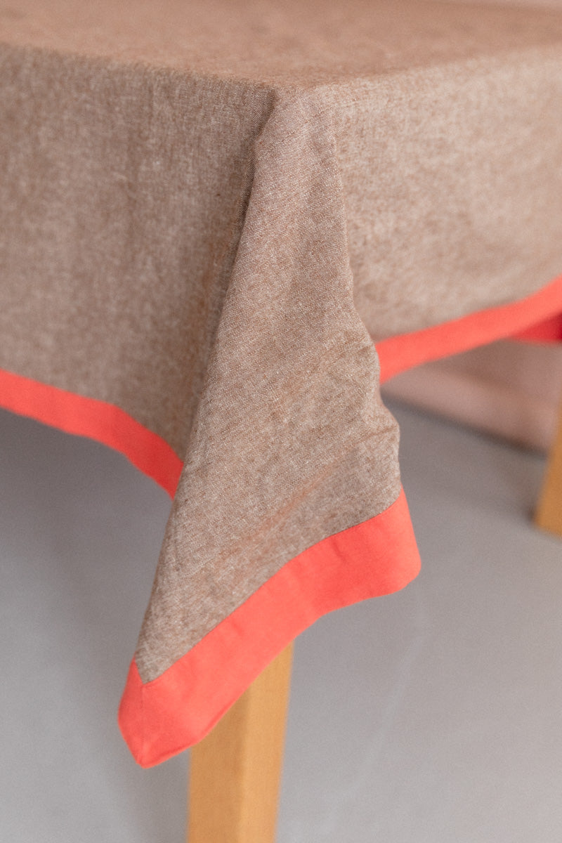 REVERSIBLE TABLECLOTH IN BROWN