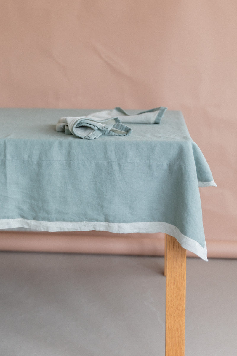 REVERSIBLE TABLECLOTH IN EUCALYPTUS