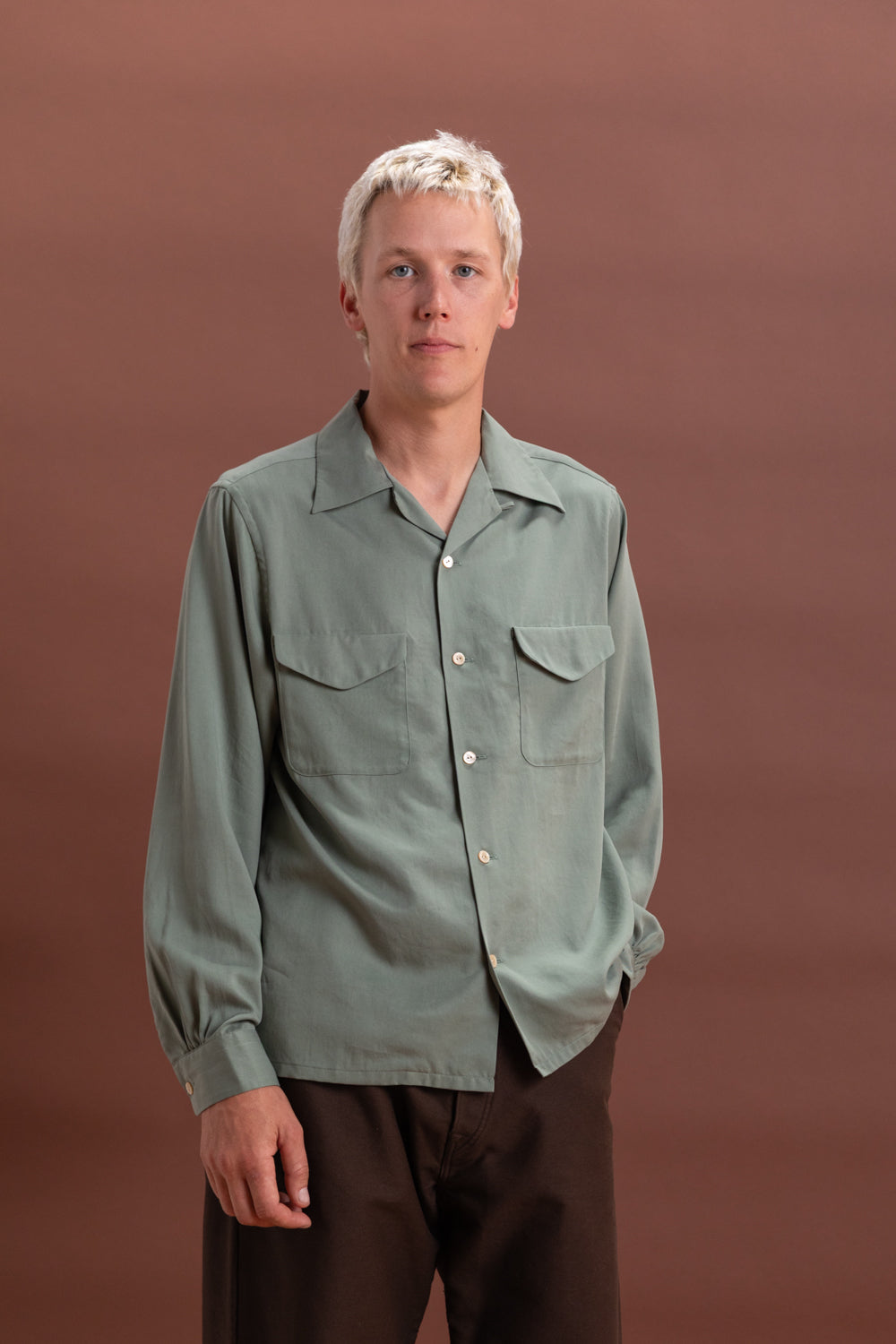 LOT 101 OPEN COLLAR SHIRT IN SAGE GREEN