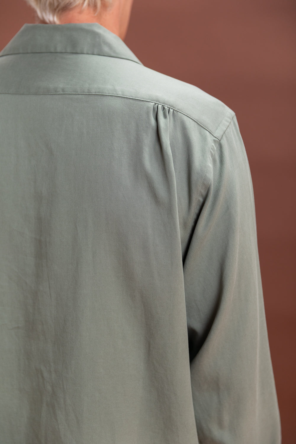 LOT 101 OPEN COLLAR SHIRT IN SAGE GREEN