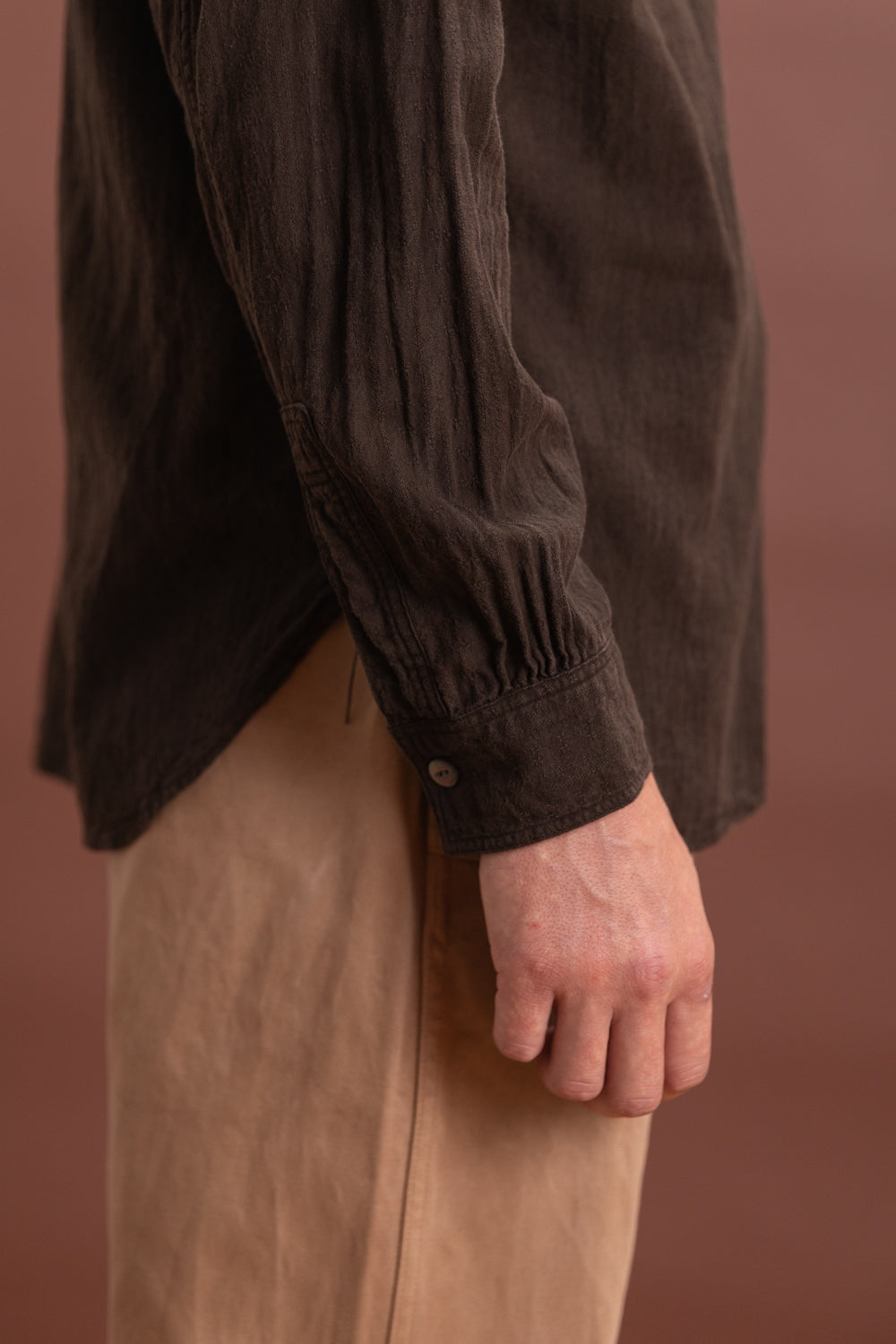 LOT 103 WORK SHIRT IN MUD DYED BROWN