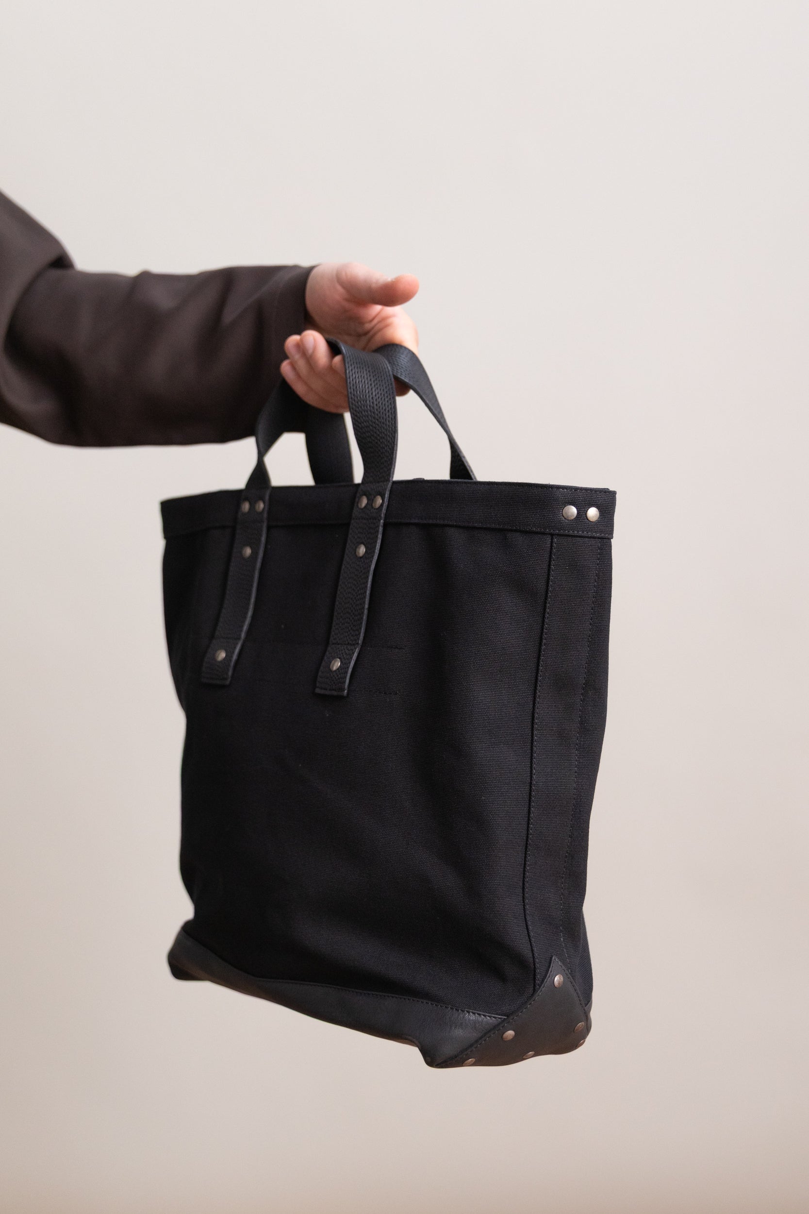 LOT 023 COAL BAG IN BLACK CANVAS AND LEATHER