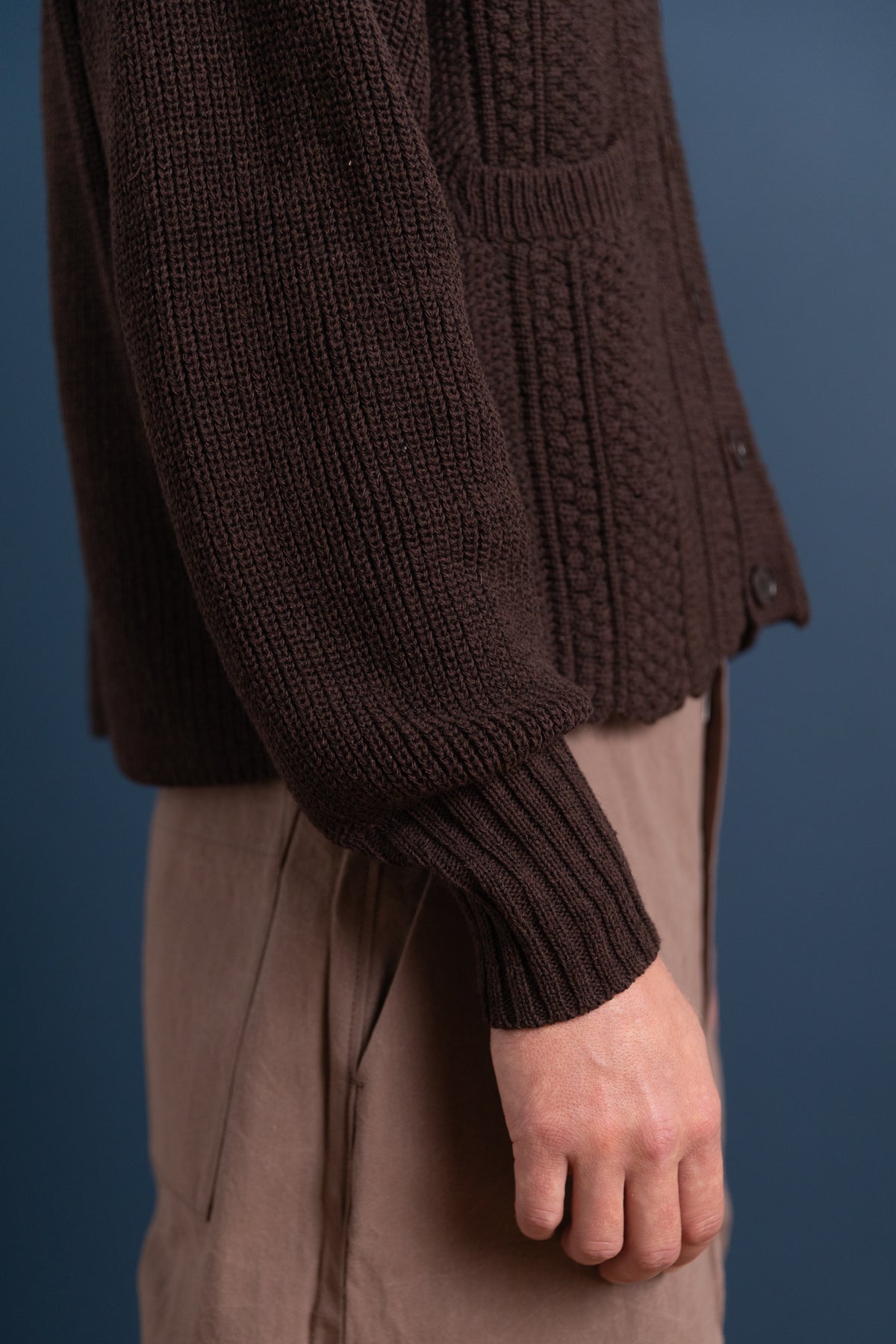 LOT 506 DOUBLE BREASTED CARDIGAN IN BROWN