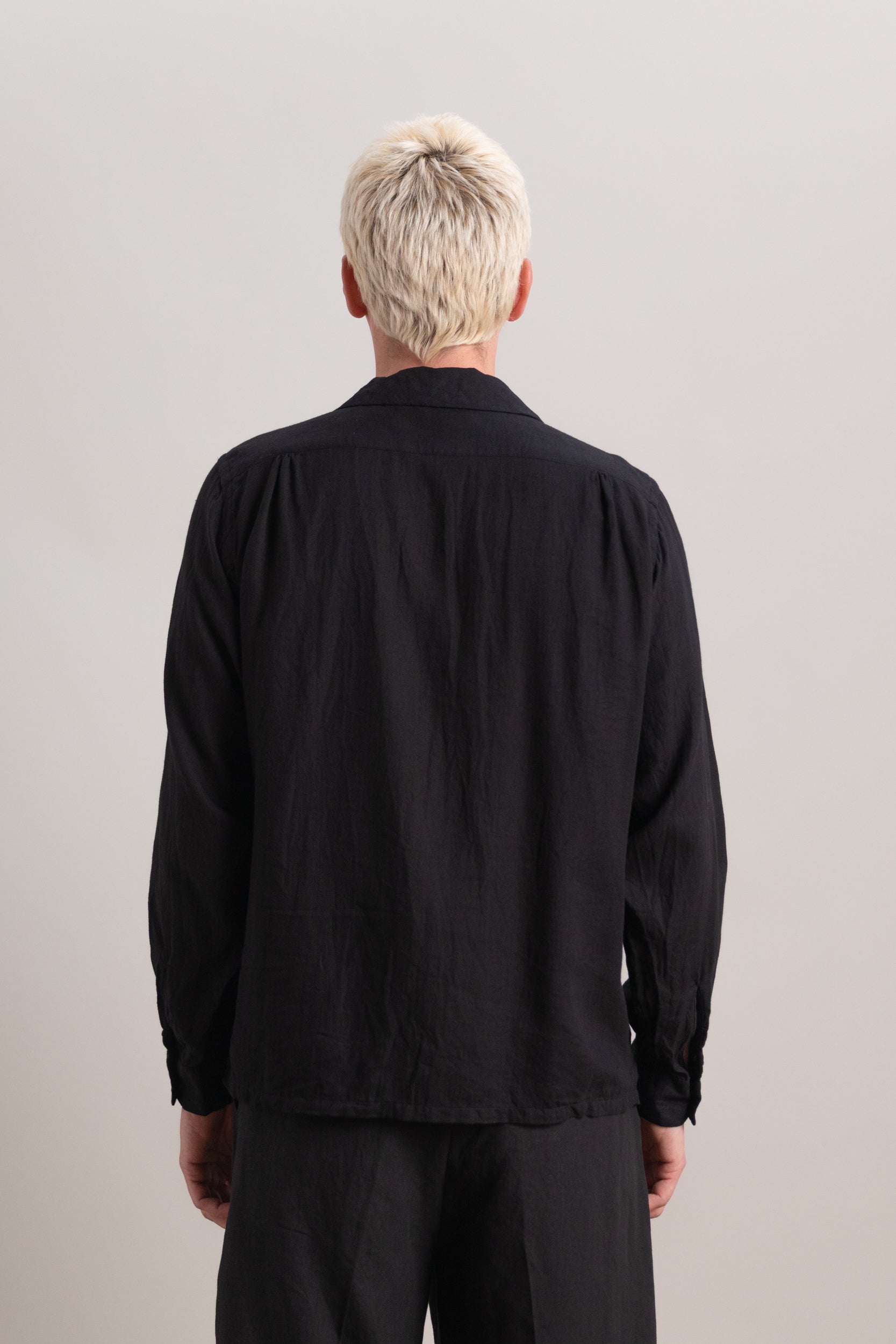 LOT 101 OPEN COLLAR SHIRT IN BLACK