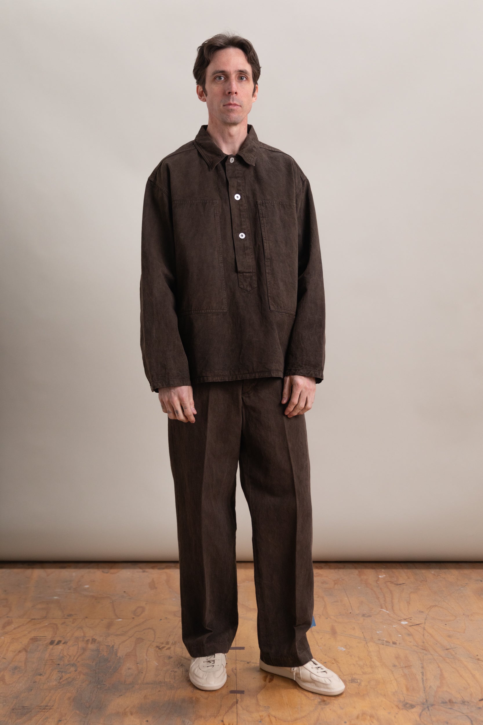 LOT 326 US ARMY M-35 PULLOVER IN MUD DYED BROWN