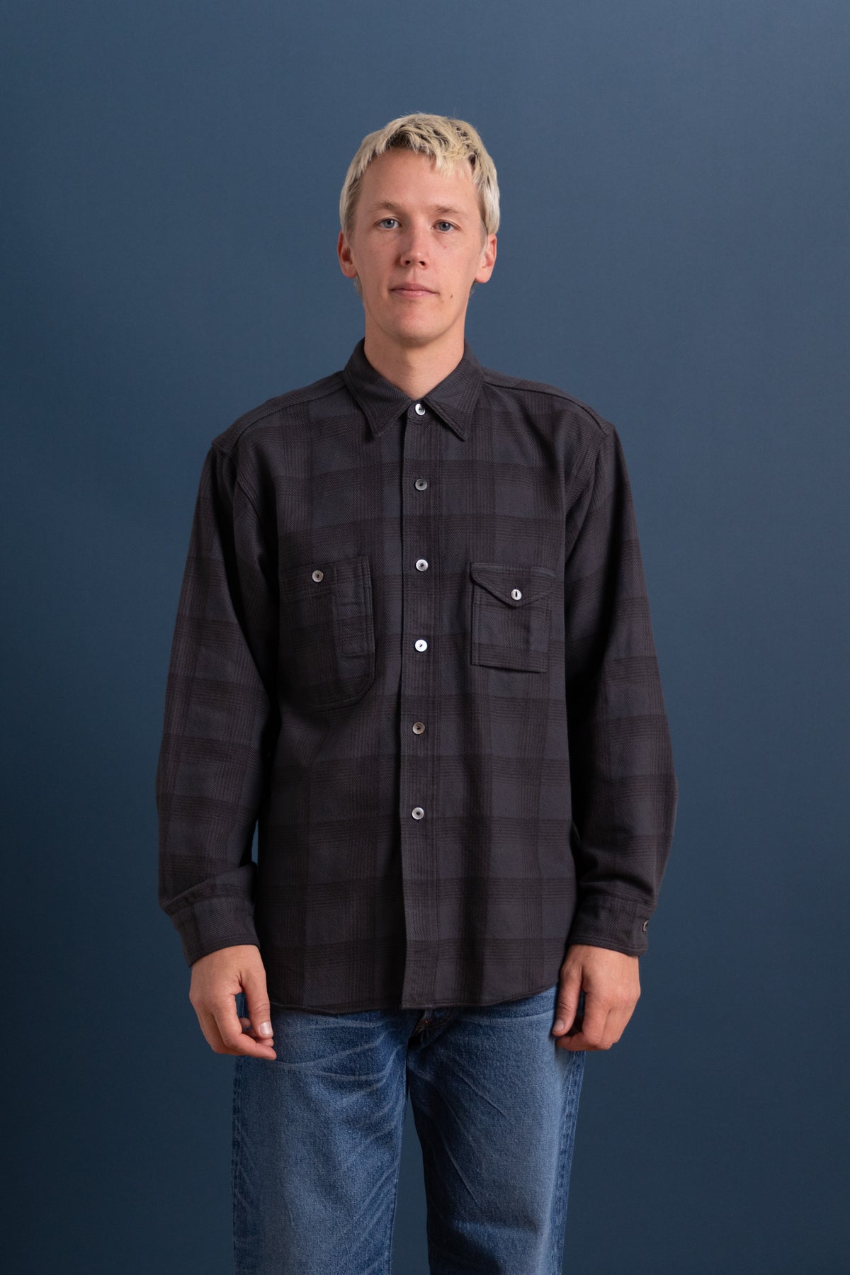 LOT 111 WORK SHIRT IN CHARCOAL