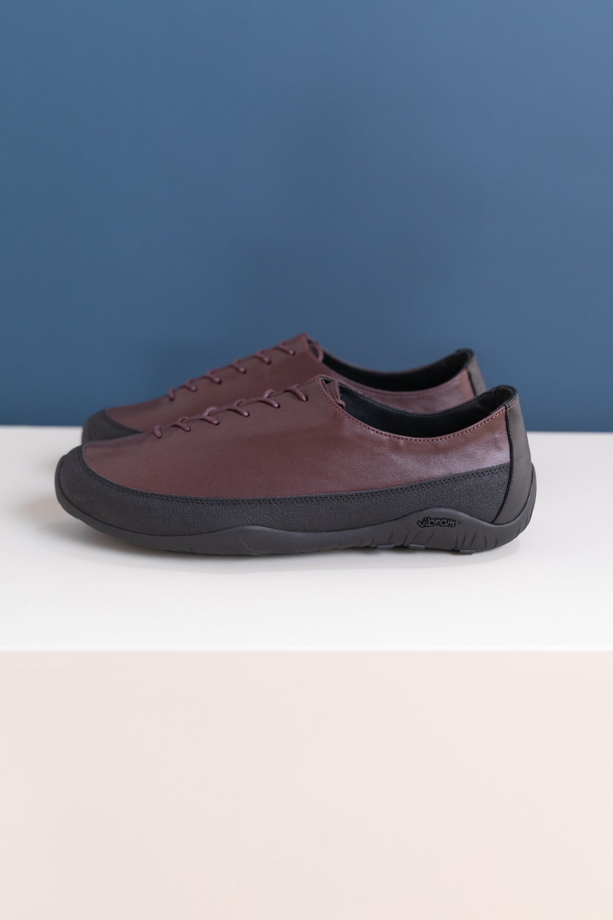 WANDERER IN PLUM LEATHER